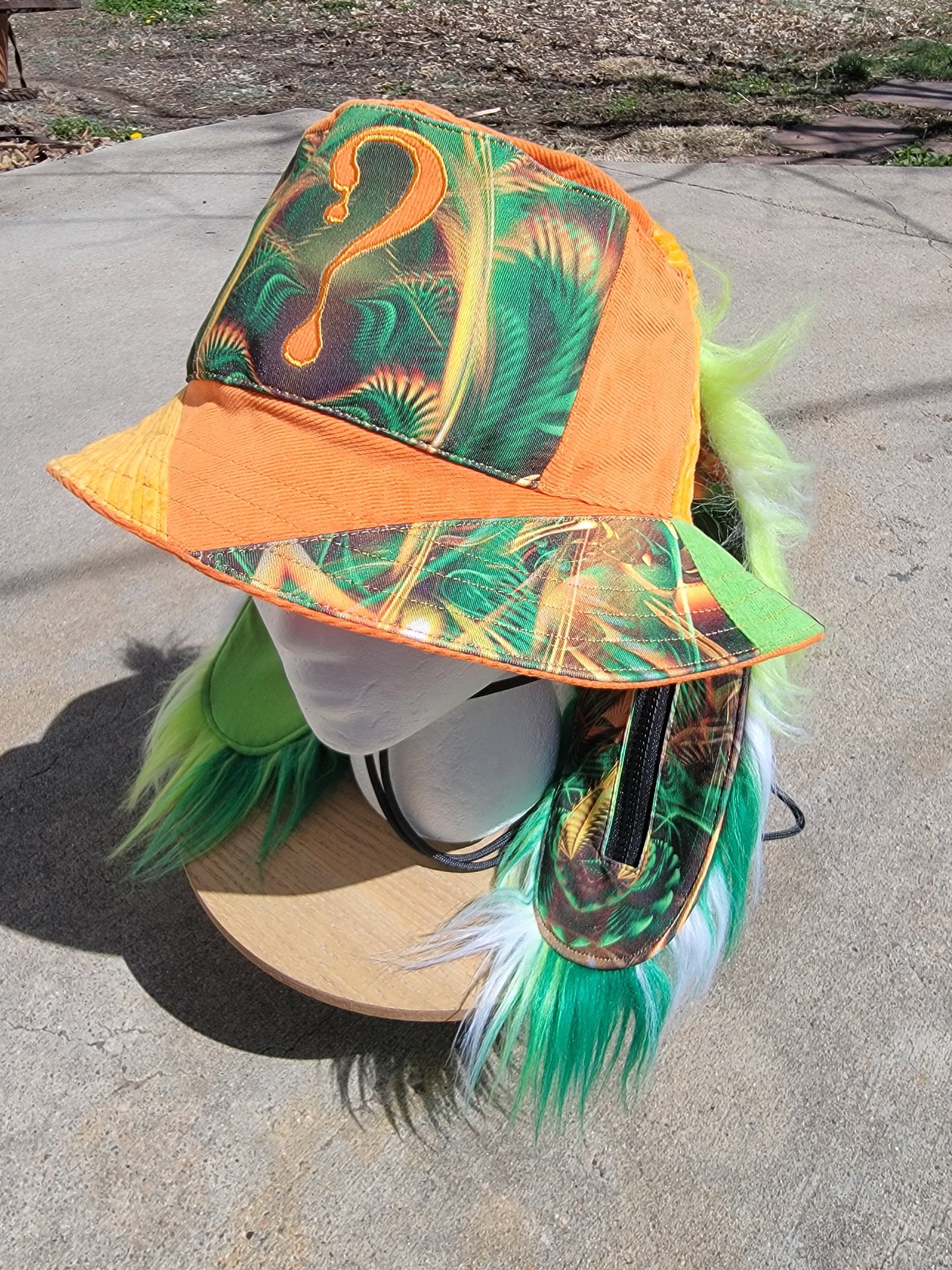 Cracking the Seed x Dripper Bunny Bucket - Nothing is as it Seams