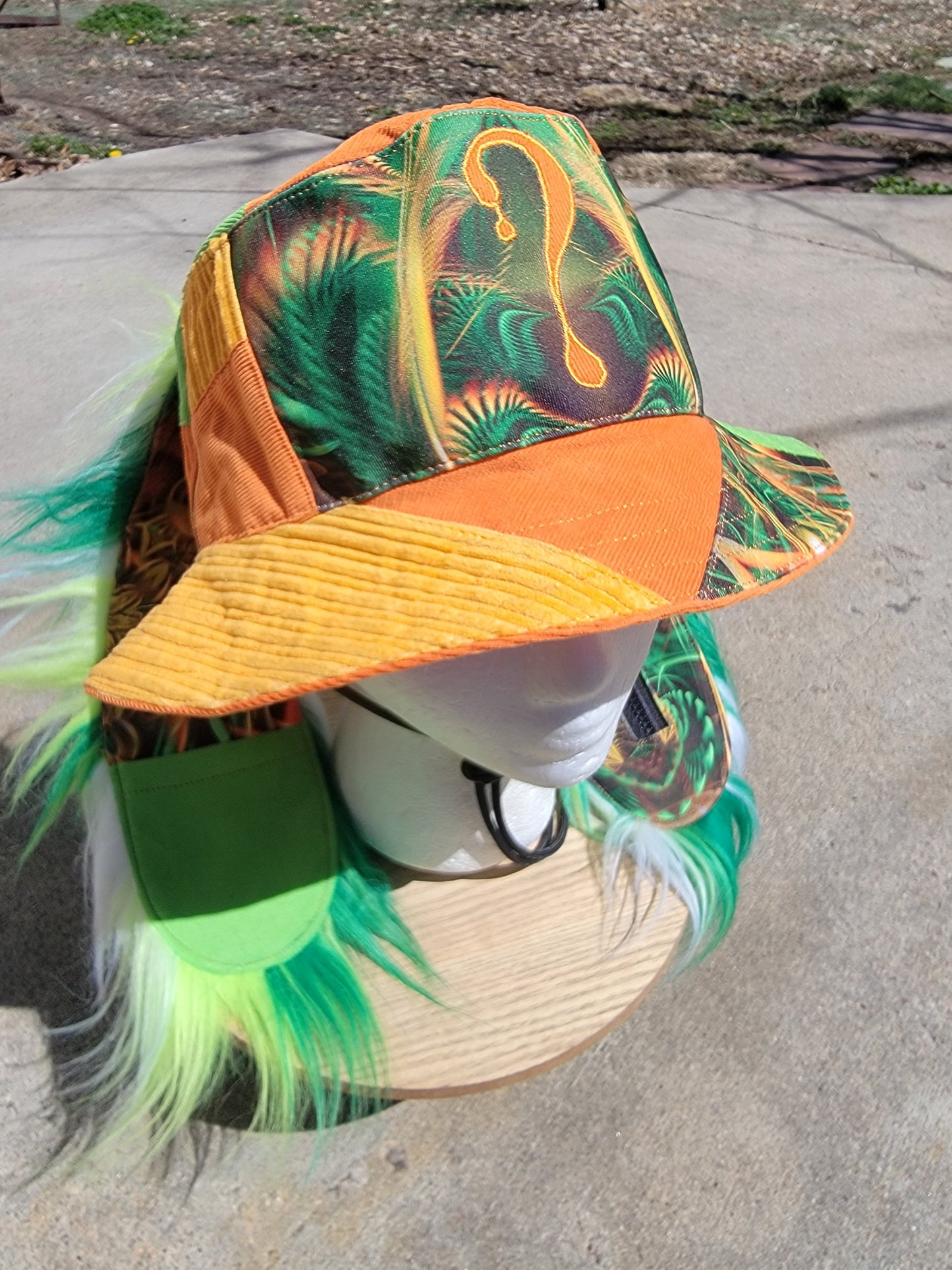 Cracking the Seed x Dripper Bunny Bucket - Nothing is as it Seams
