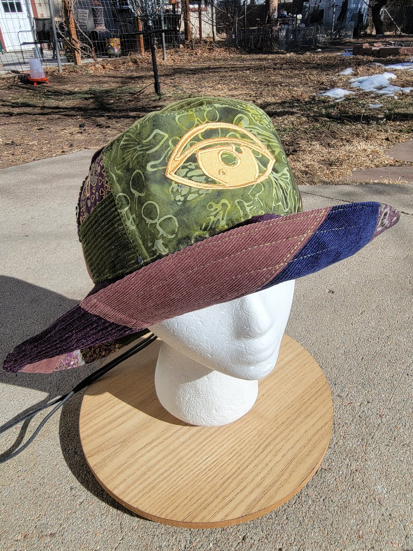 Golden Eye Boonie - Nothing is as it Seams