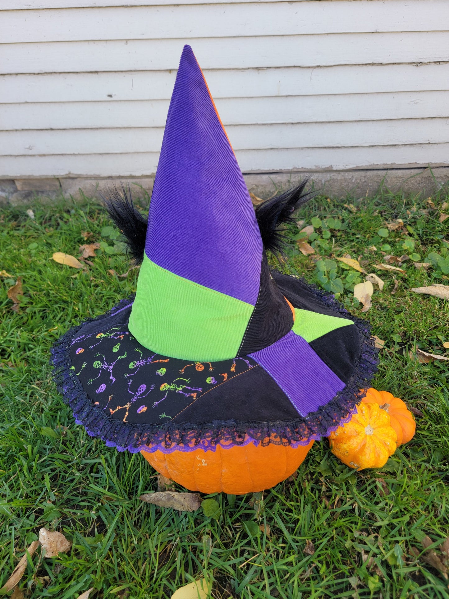 Kitty Witch Hat - Nothing is as it Seams