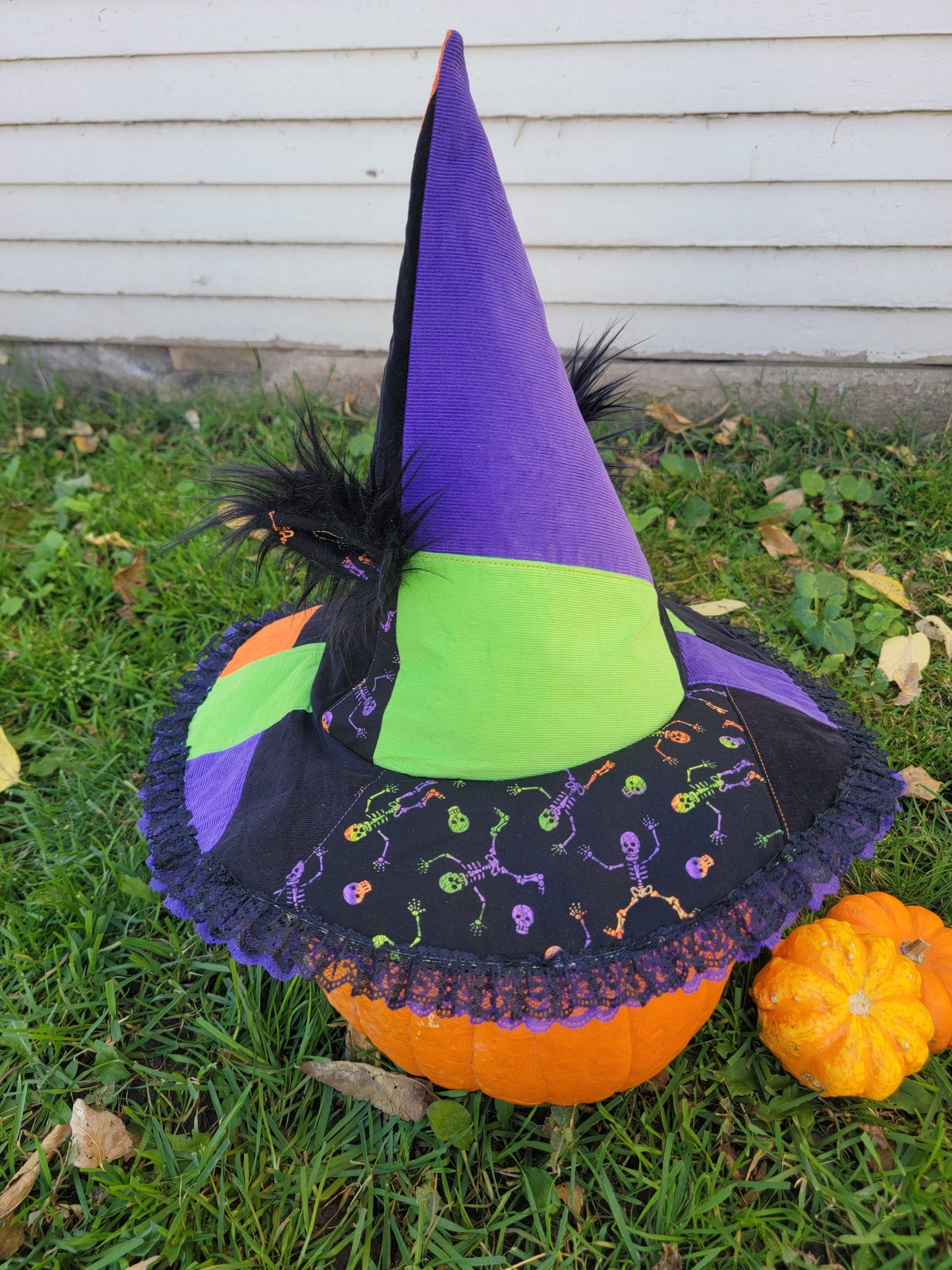 Kitty Witch Hat - Nothing is as it Seams
