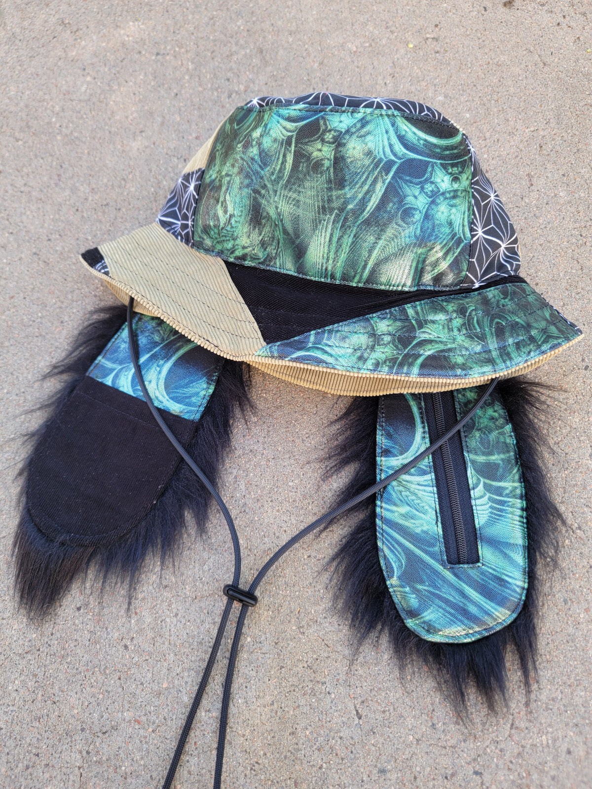 (L) Meganueropsis Bunny Bucket Hat - Nothing is as it Seams