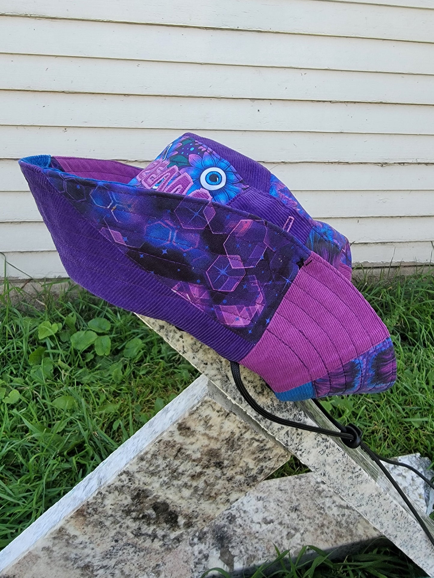 Mixed Berry LSDREAM Boonie - Nothing is as it Seams
