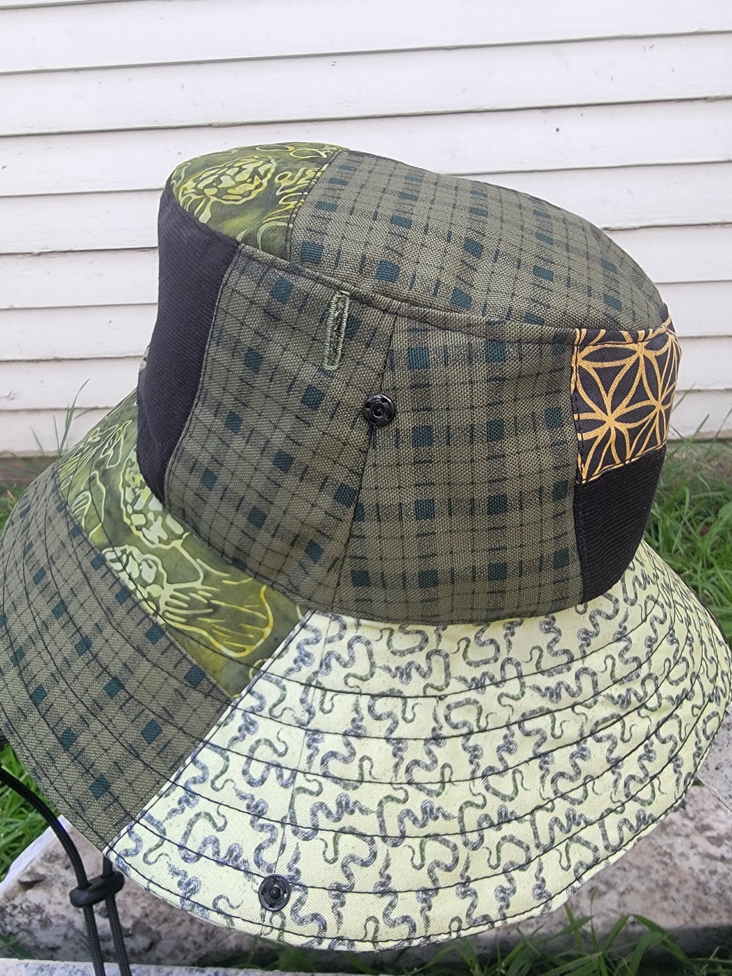 Snakes&Shrooms OTT Boonie - Nothing is as it Seams