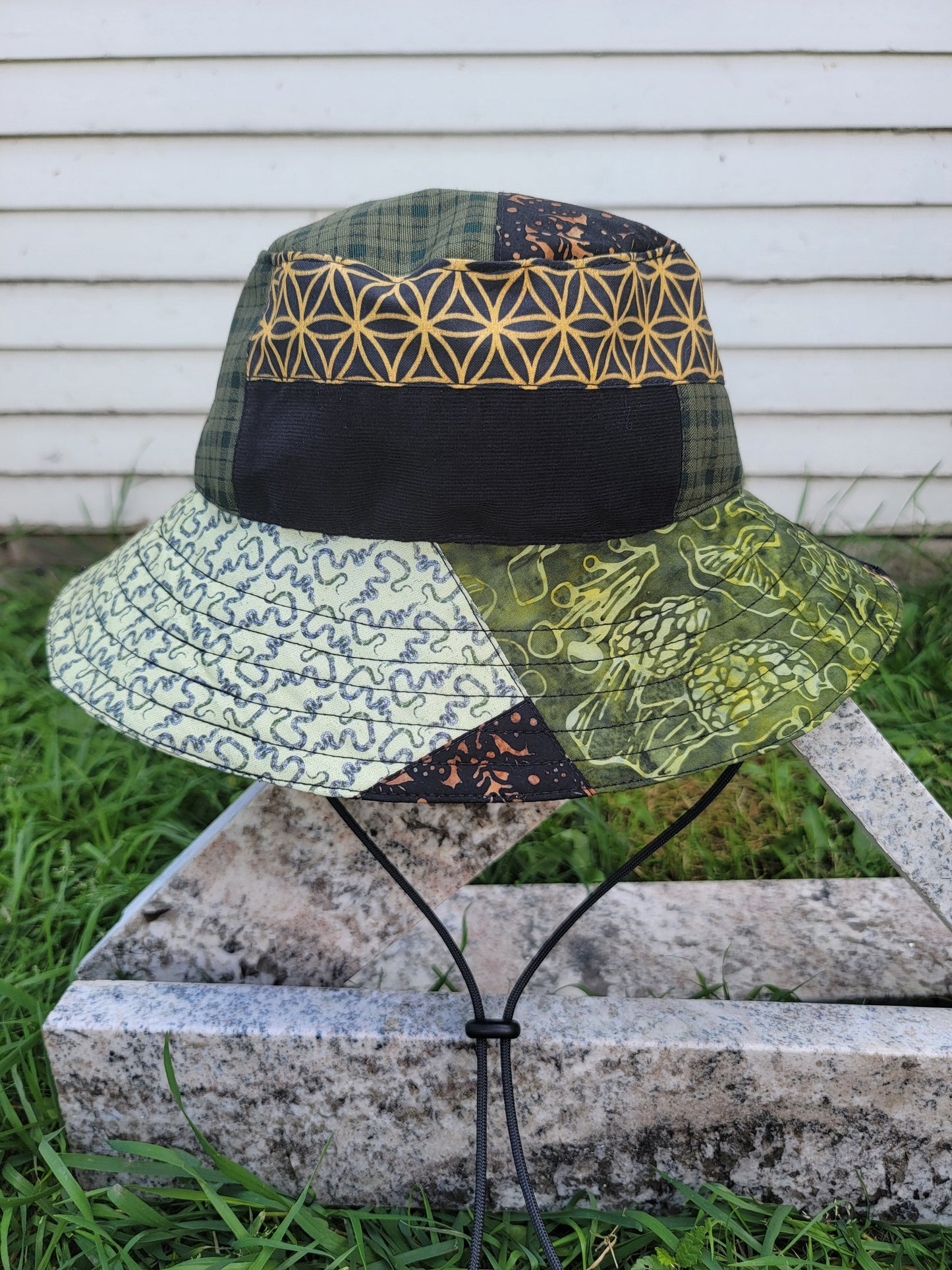 Snakes&Shrooms OTT Boonie - Nothing is as it Seams