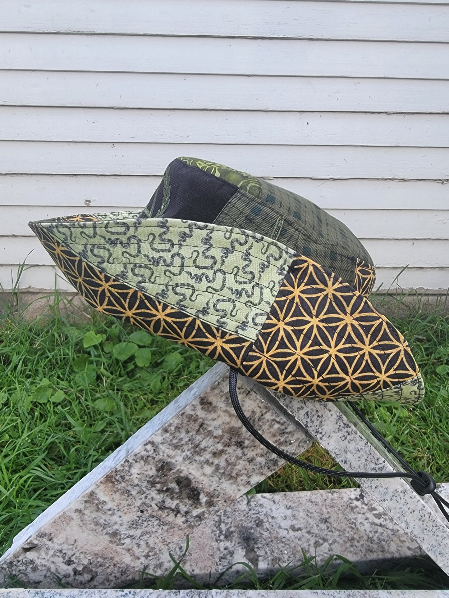 Snakes&Shrooms OTT Boonie - Nothing is as it Seams