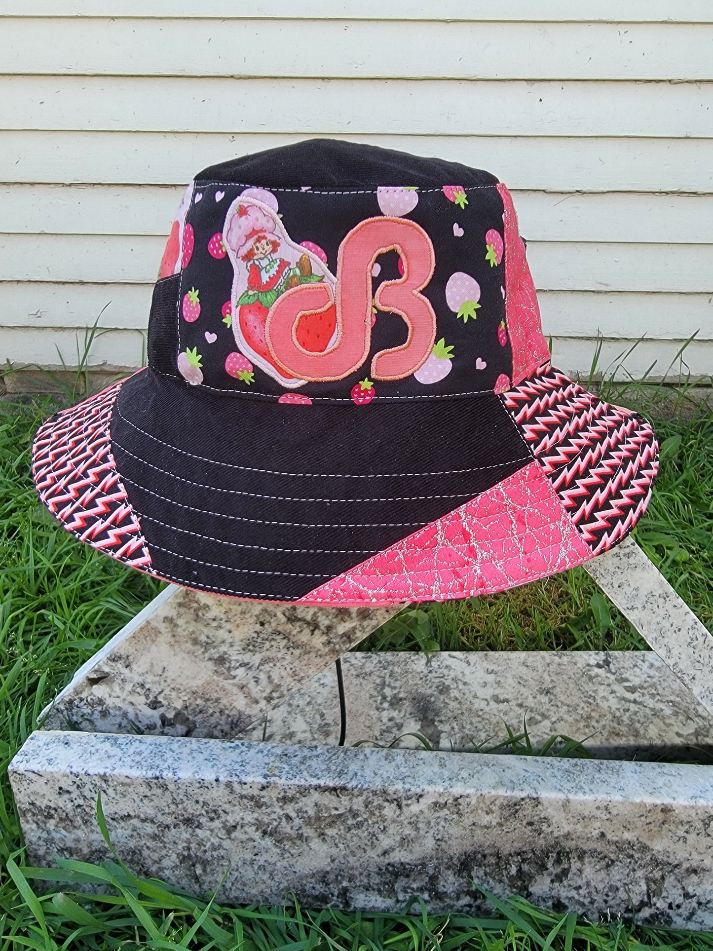 Strawberry Shortcake DB Boonie - Nothing is as it Seams
