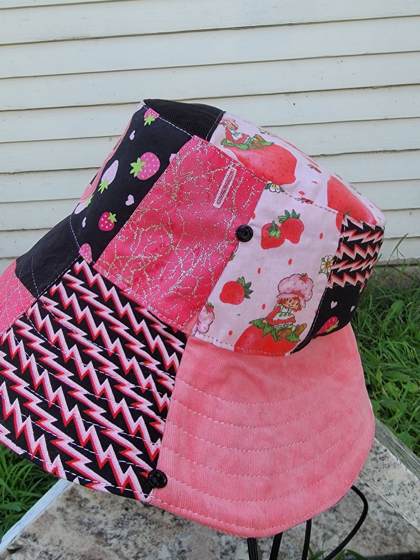 Strawberry Shortcake DB Boonie - Nothing is as it Seams