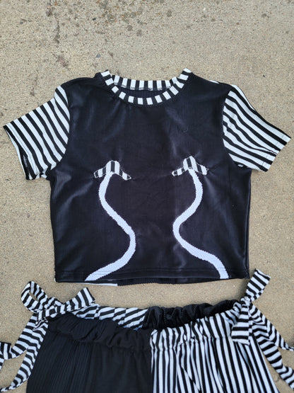 (L/XL) B&W Patchwork Crop Tee & Side-Tie Pants