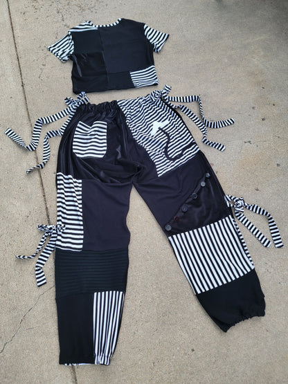 (L/XL) B&W Patchwork Crop Tee & Side-Tie Pants