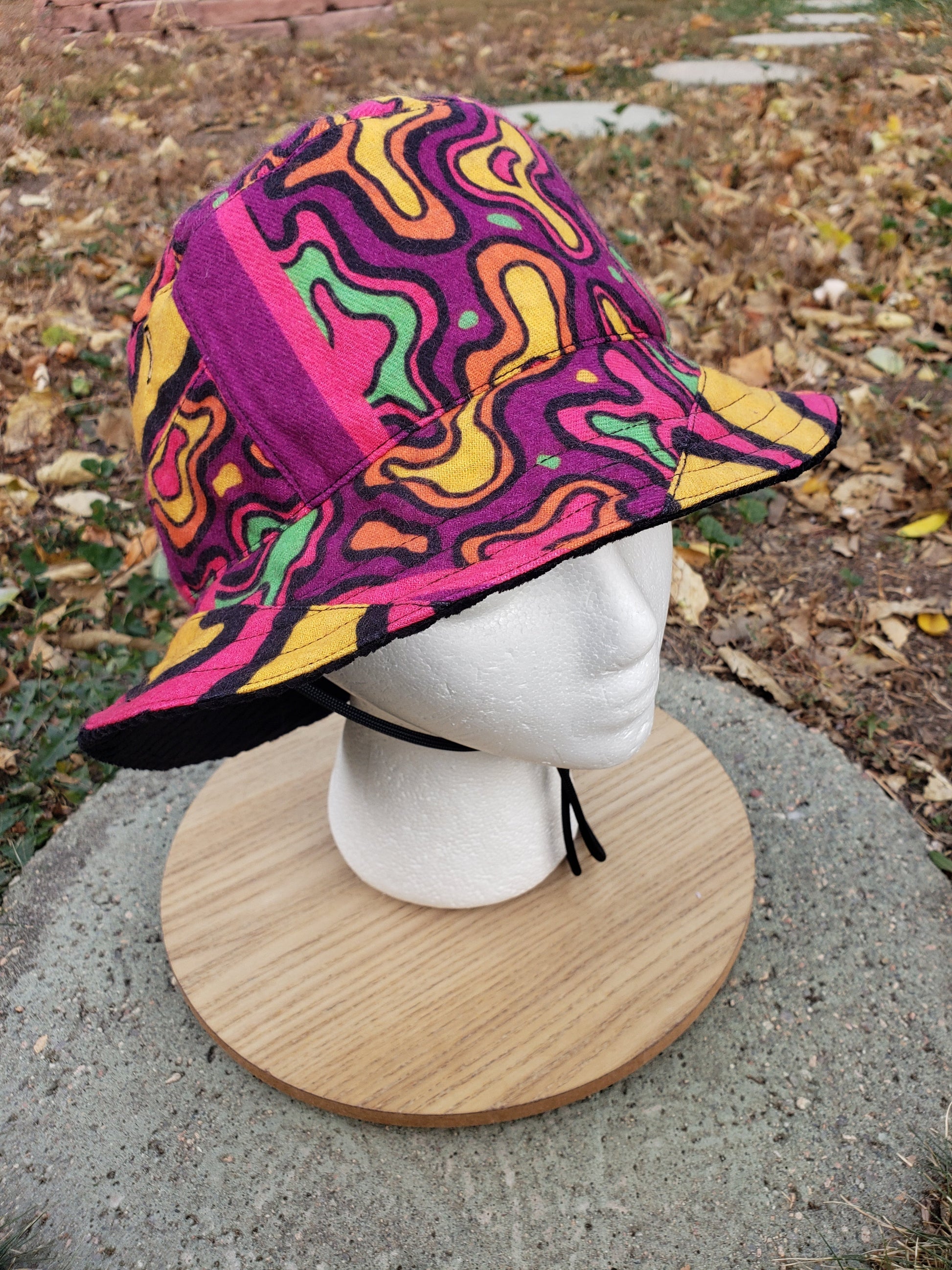 Boogie Woogie Bucket Hat - Nothing is as it Seams