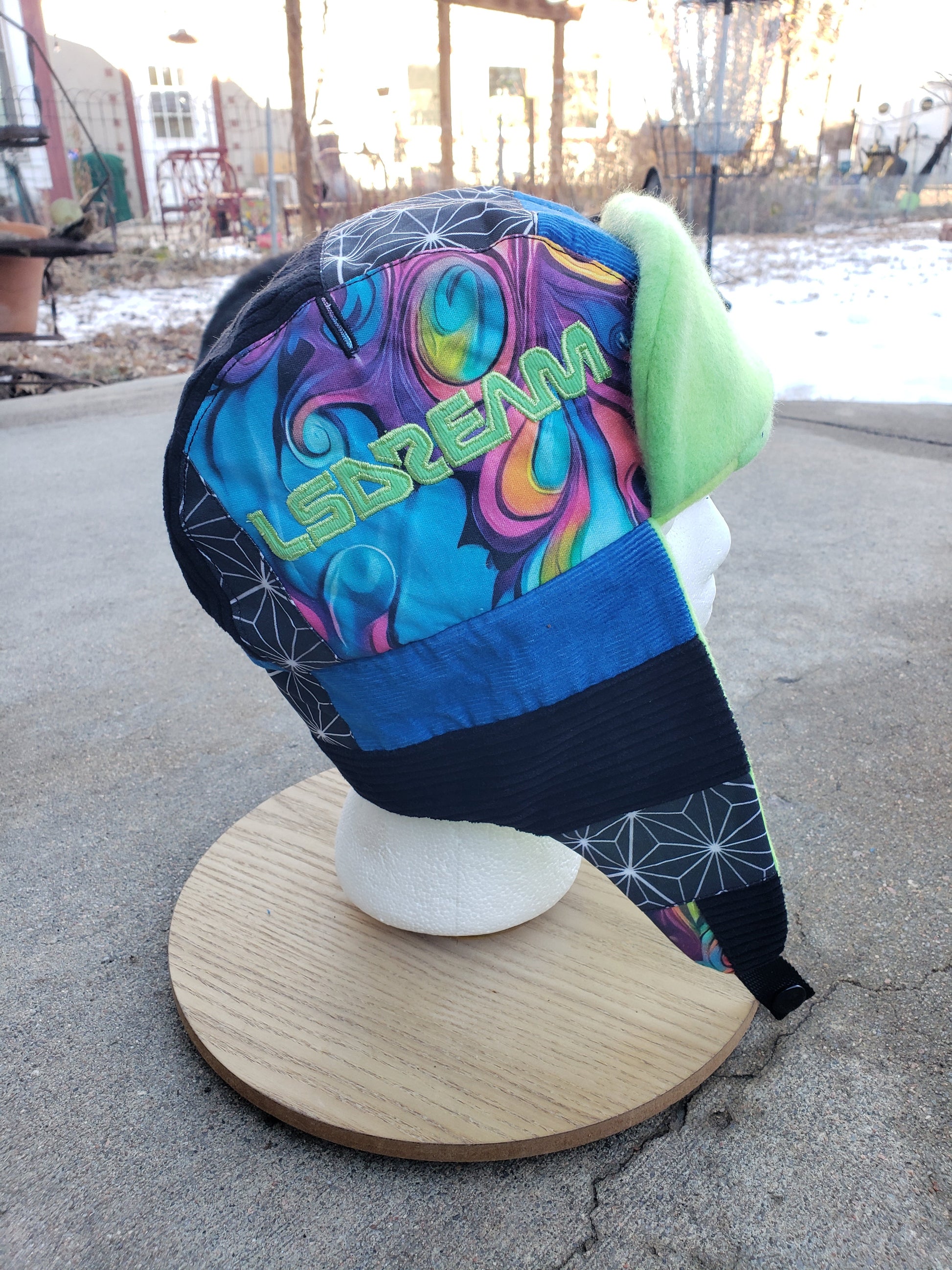 Chromatic Chaos LSDREAM Trapper - Nothing is as it Seams