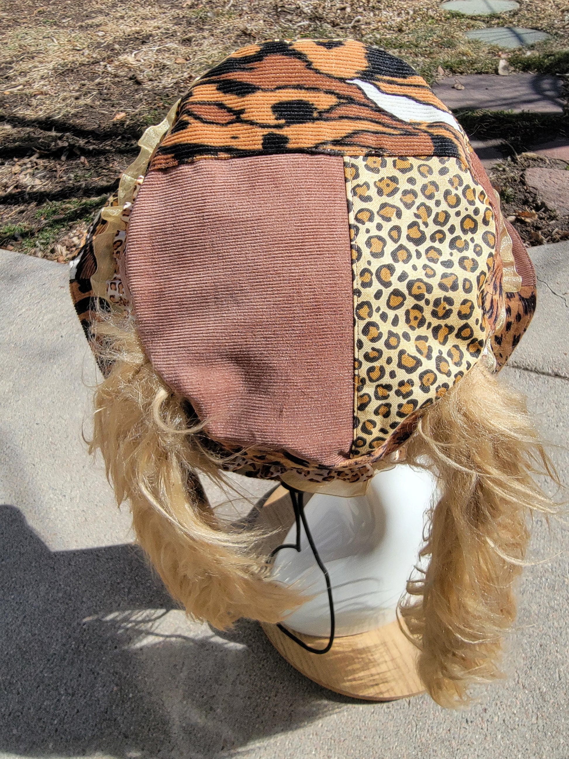 FERAL Bunny Bucket 4 - Nothing is as it Seams