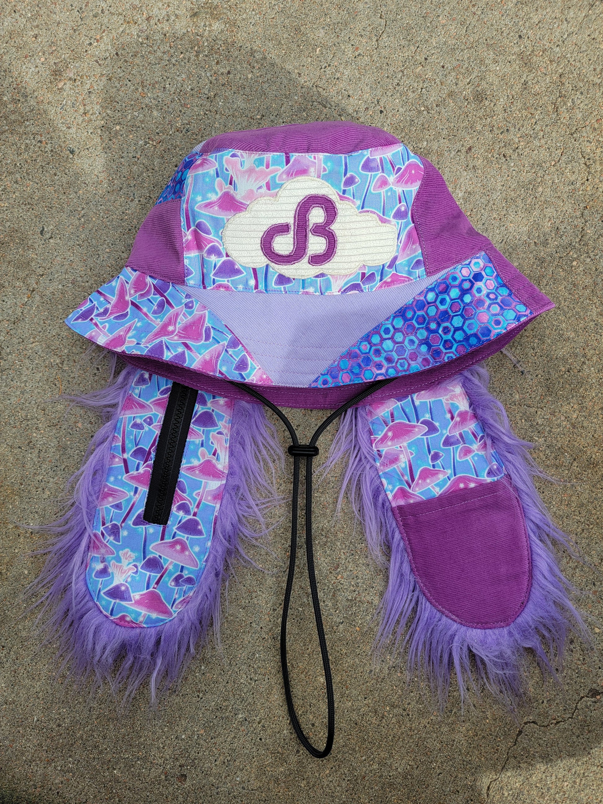 Fungi Fun DB Bunny Bucket - Nothing is as it Seams