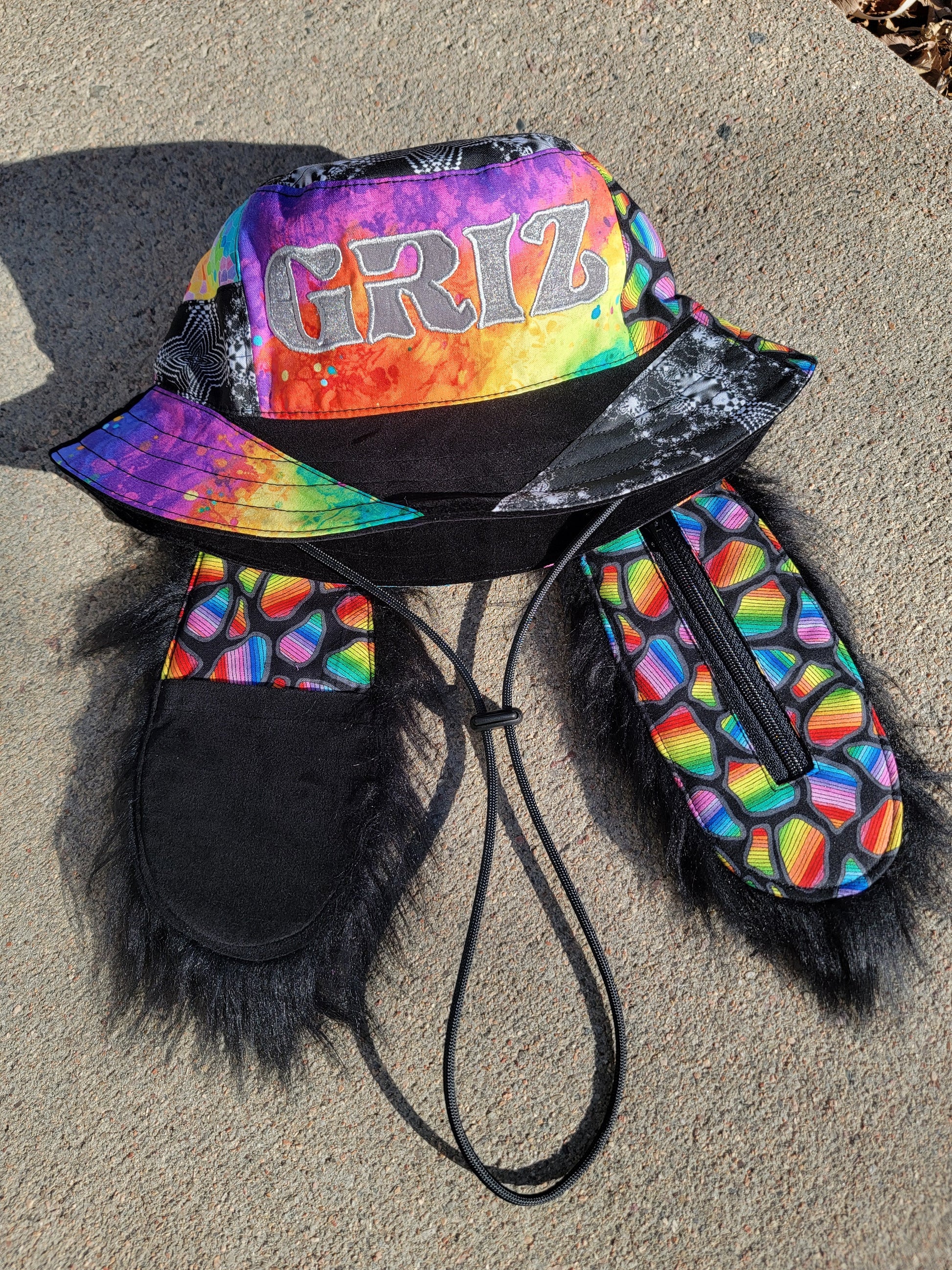 Kaleidoscopic GRIZ Buny Bucket - Nothing is as it Seams