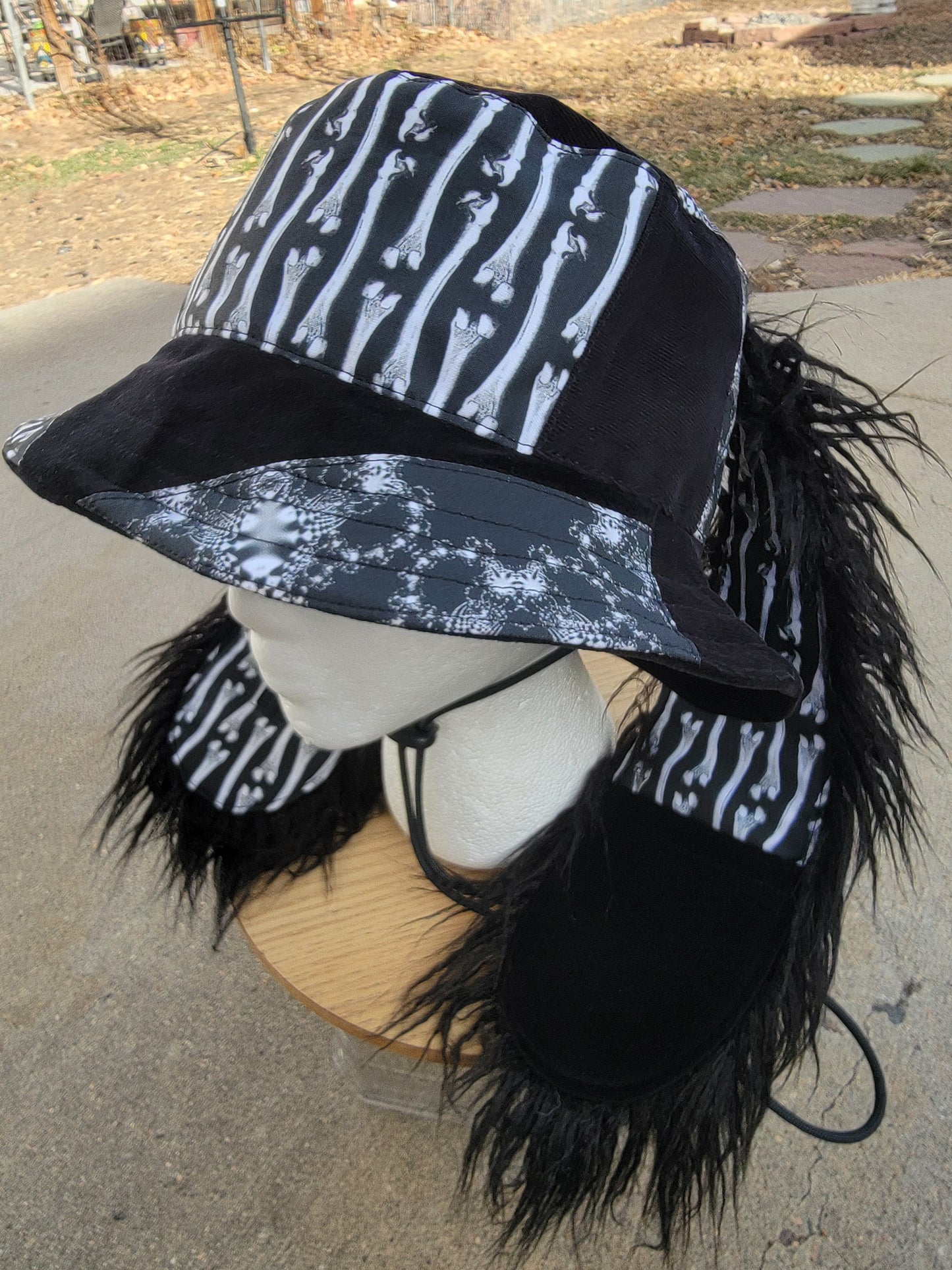 (L) Bonez Bunny Bucket - Nothing is as it Seams