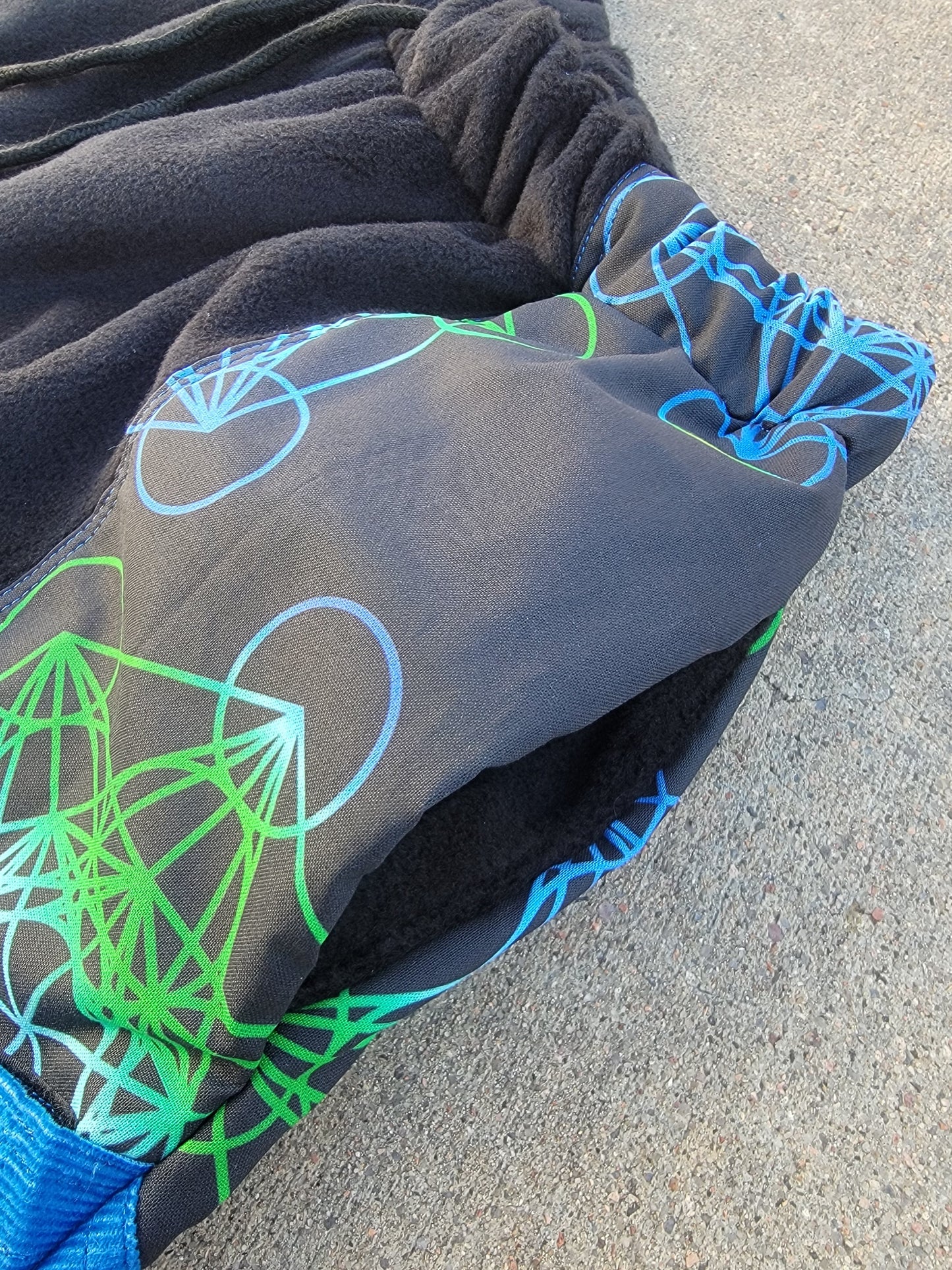 L Cargo Sweats - Nothing is as it Seams