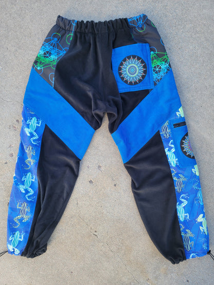 L Cargo Sweats - Nothing is as it Seams