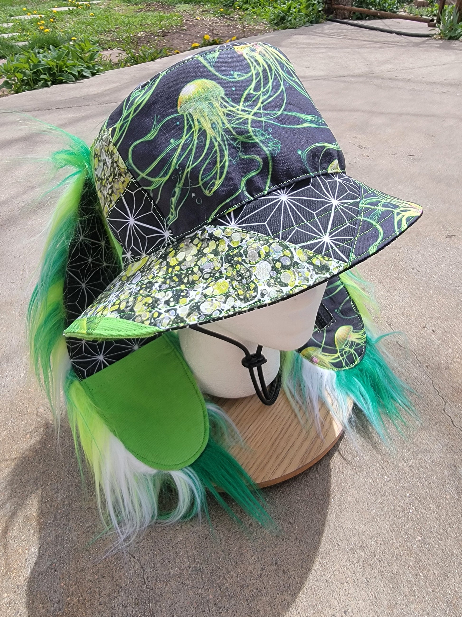 (L) Jelly Jammer Bunny Bucket - Nothing is as it Seams