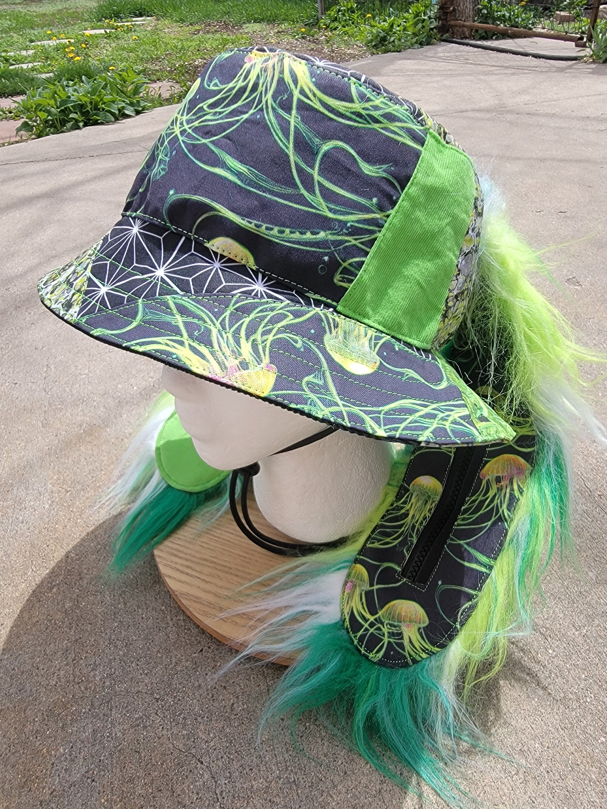 (L) Jelly Jammer Bunny Bucket - Nothing is as it Seams
