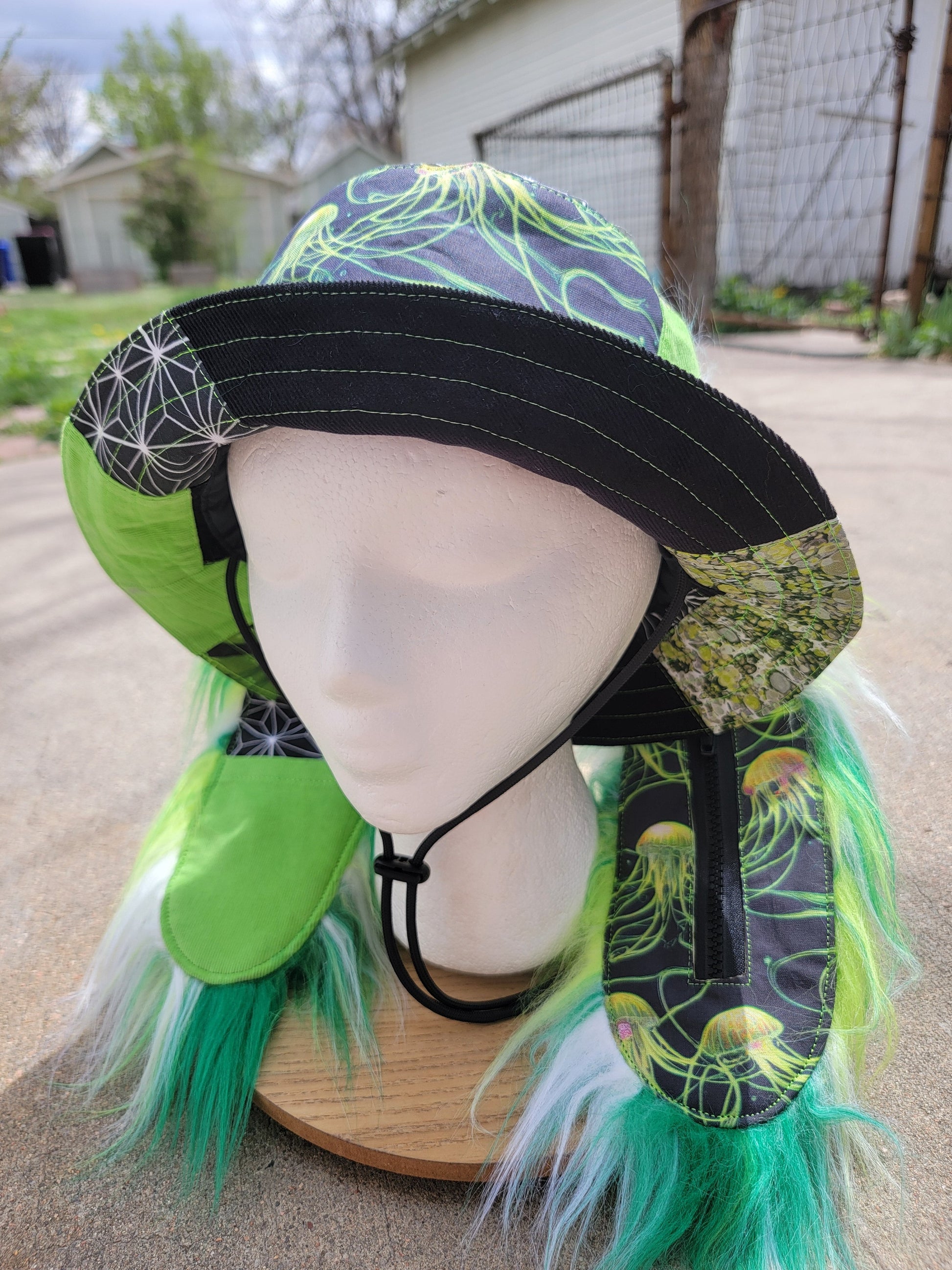 (L) Jelly Jammer Bunny Bucket - Nothing is as it Seams