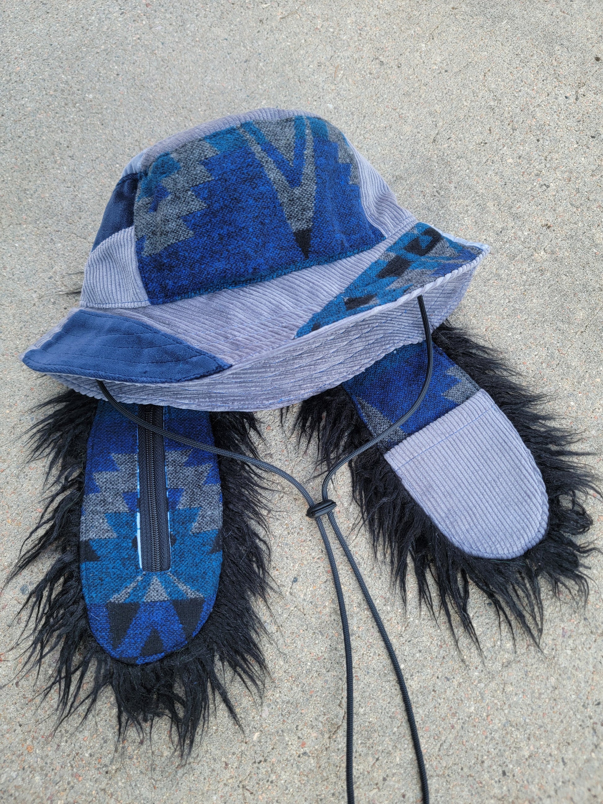 (L) LUXXE Bun 2 - Nothing is as it Seams