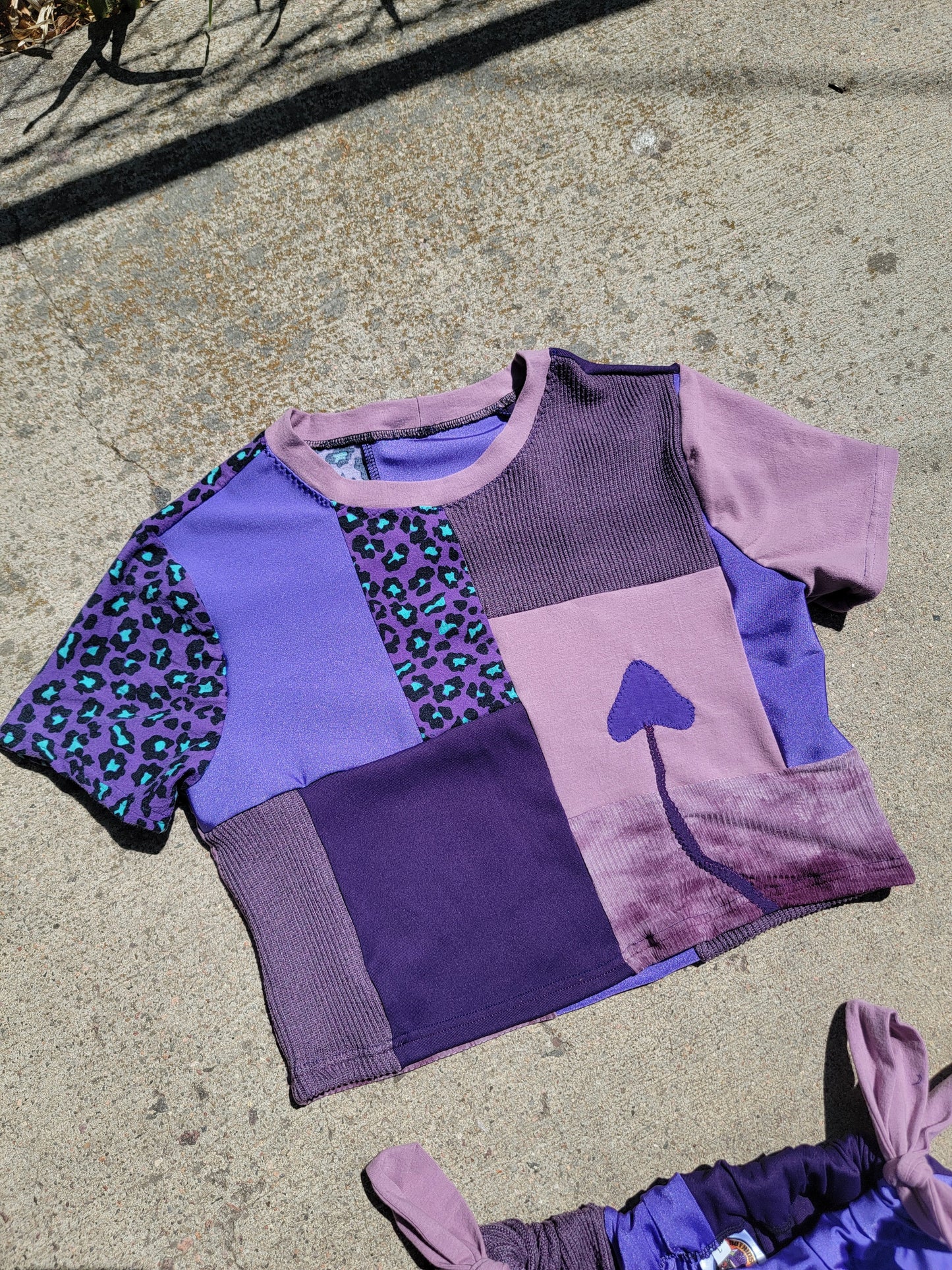 (L) Patchwork Crop Tee & Side-Tie Pants - Nothing is as it Seams