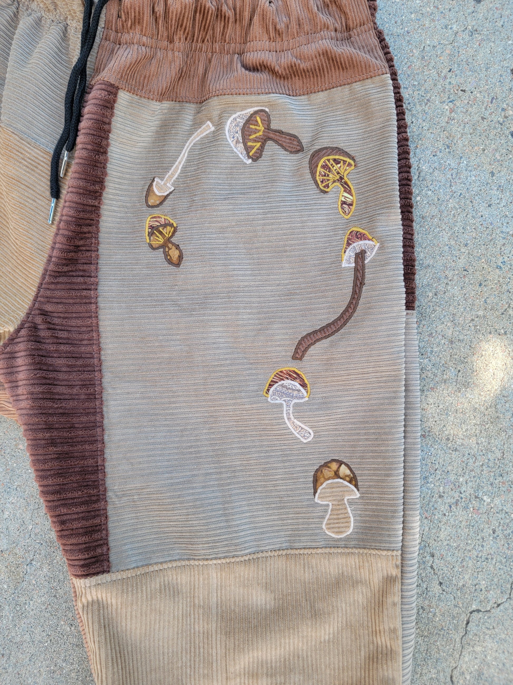 (L) Psilly Questions ??? Patchwork Shorts - Nothing is as it Seams