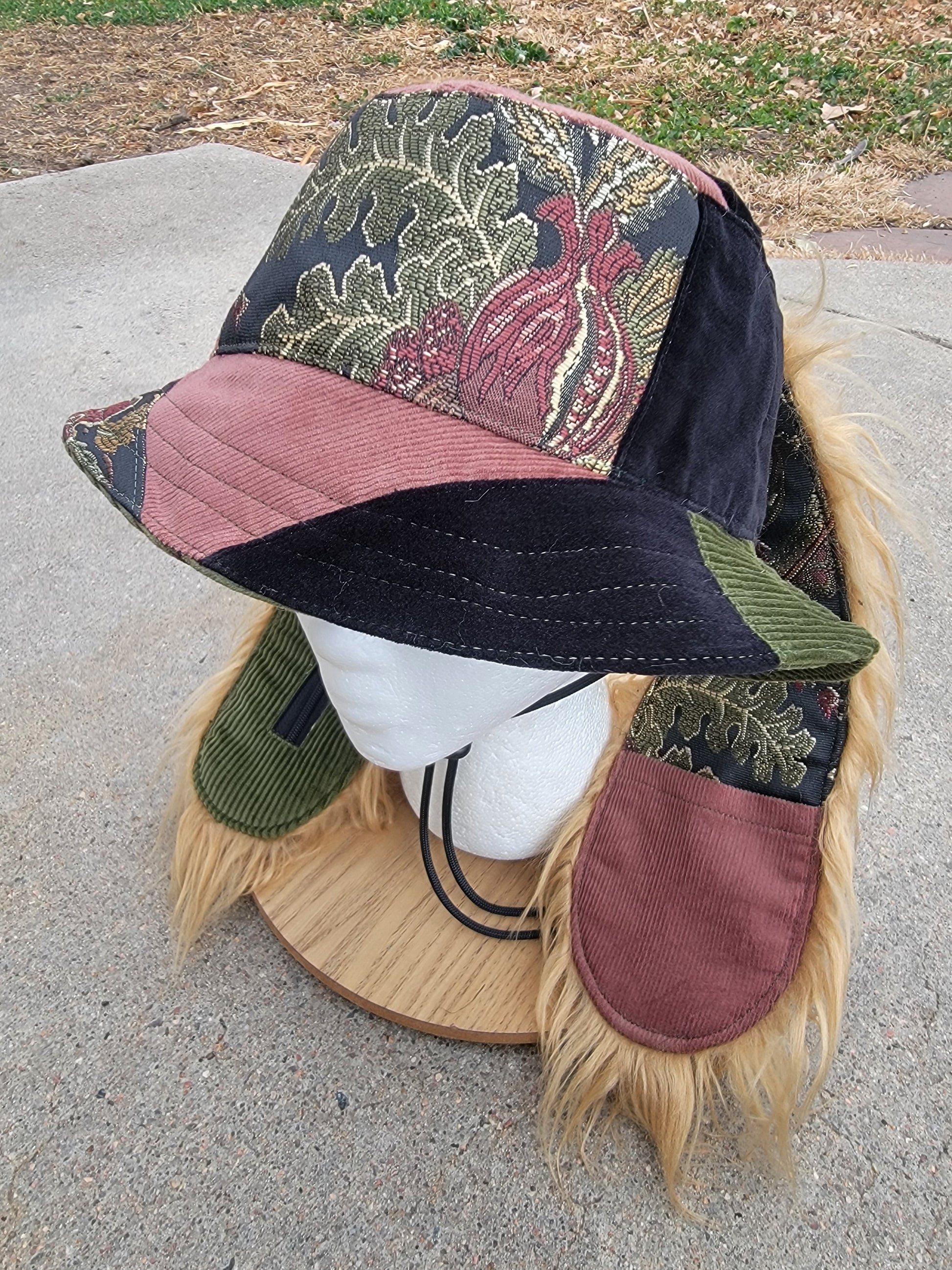 LUXXE Bun 1 - Nothing is as it Seams