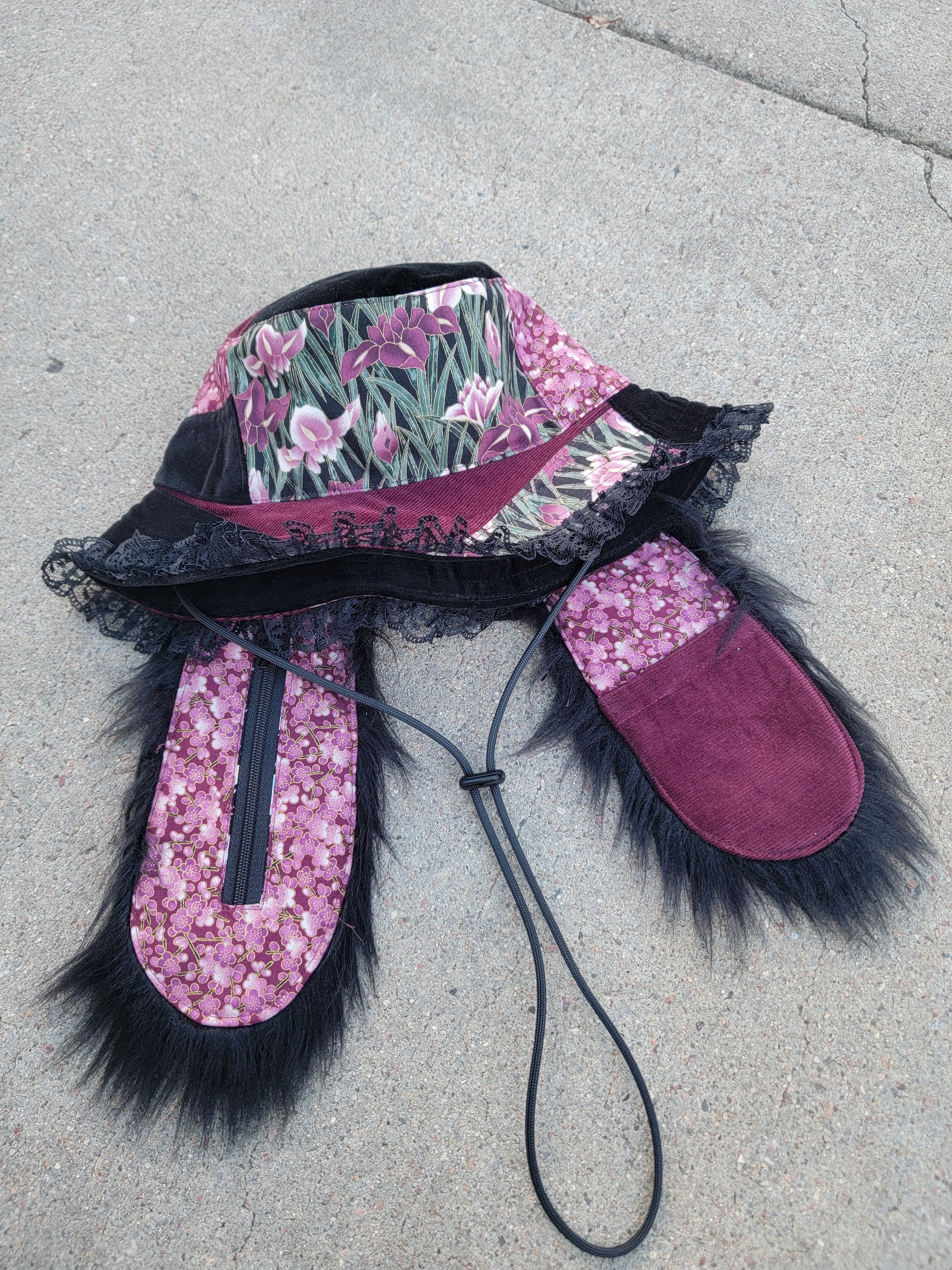 LUXXE Bun 4 - Nothing is as it Seams