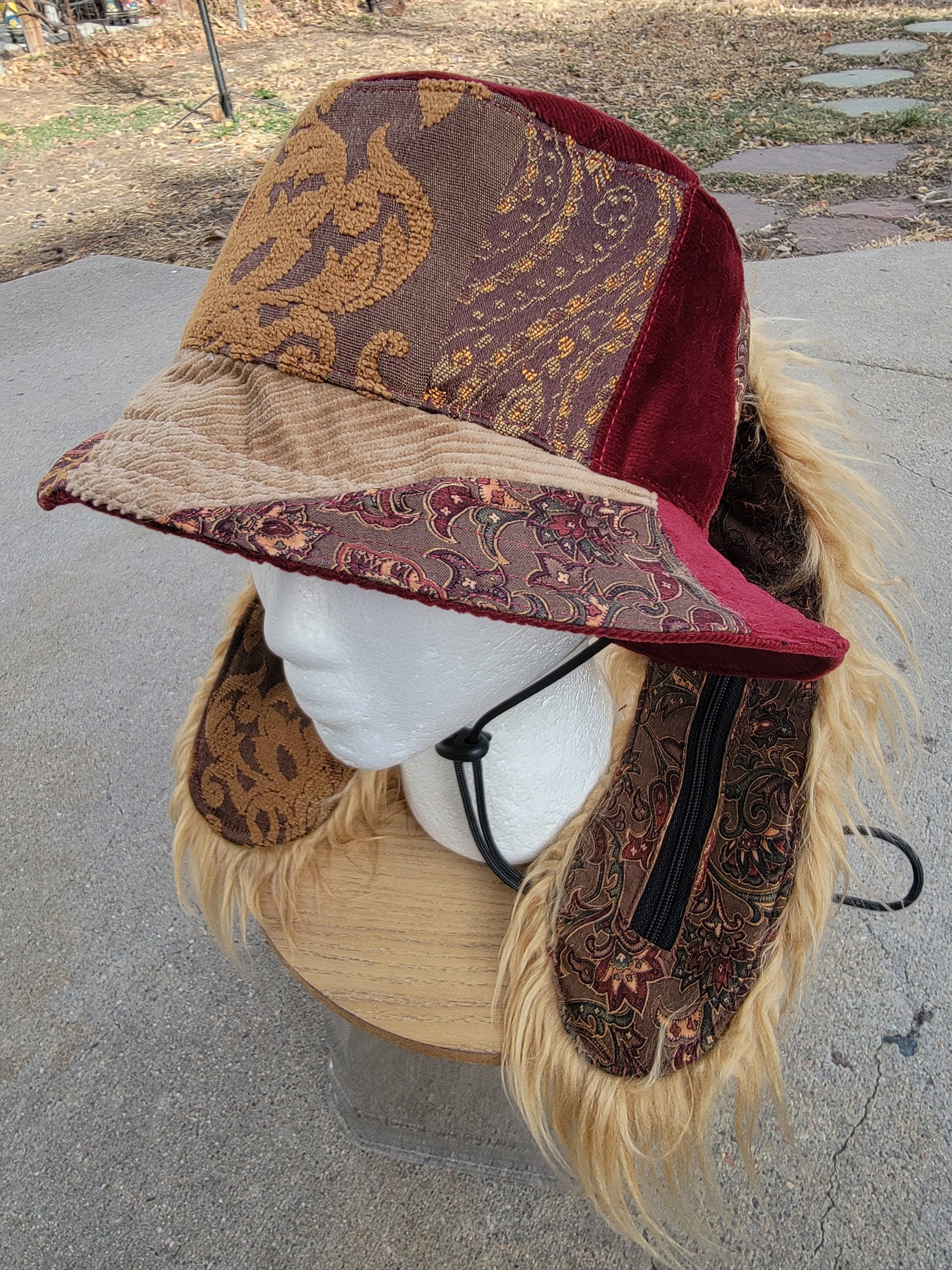 LUXXE Bun 5 - Nothing is as it Seams