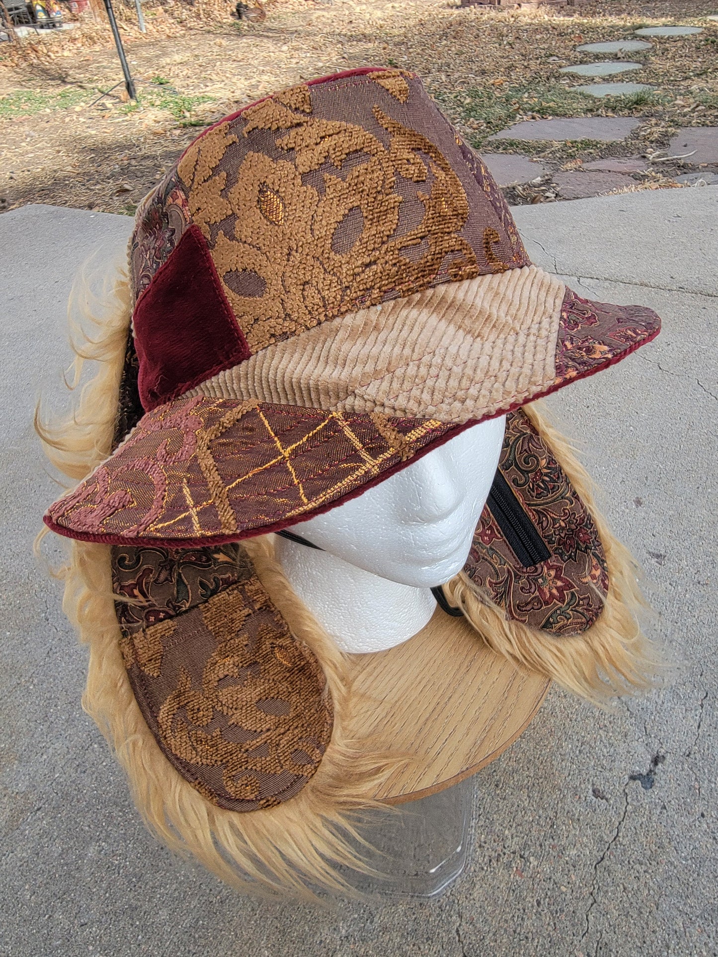 LUXXE Bun 5 - Nothing is as it Seams