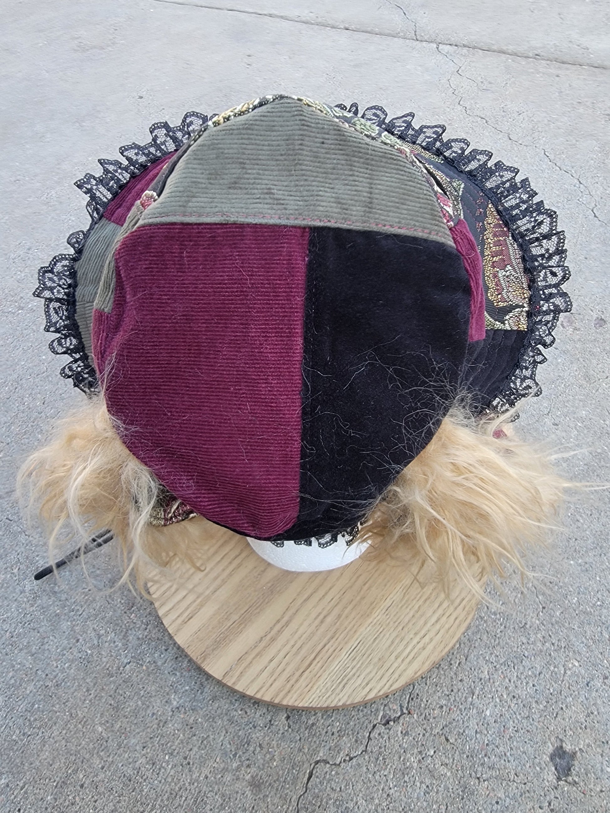 LUXXE BUN 7 - Nothing is as it Seams