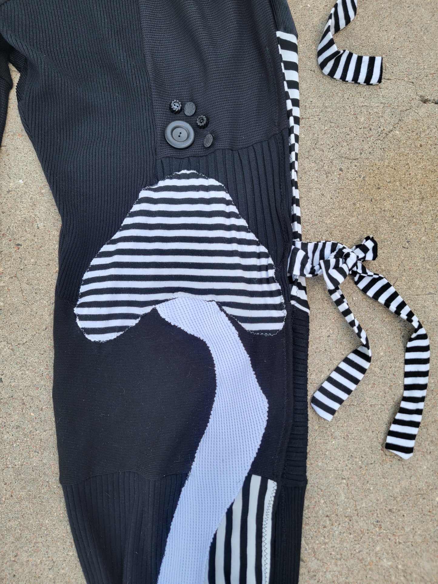 (L/XL) B&W Patchwork Crop Tee & Side-Tie Pants - Nothing is as it Seams
