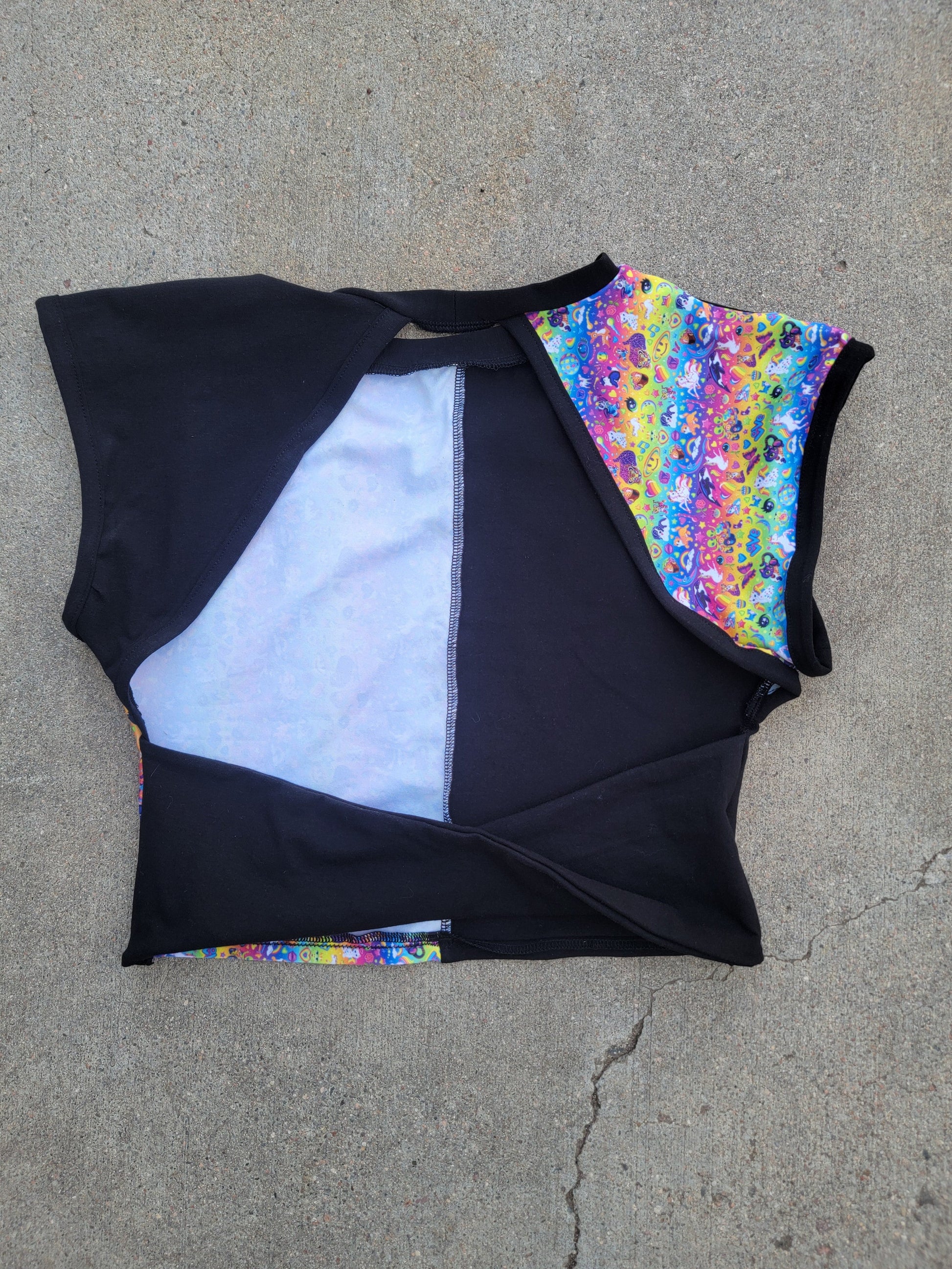 M Backless Tee - Nothing is as it Seams