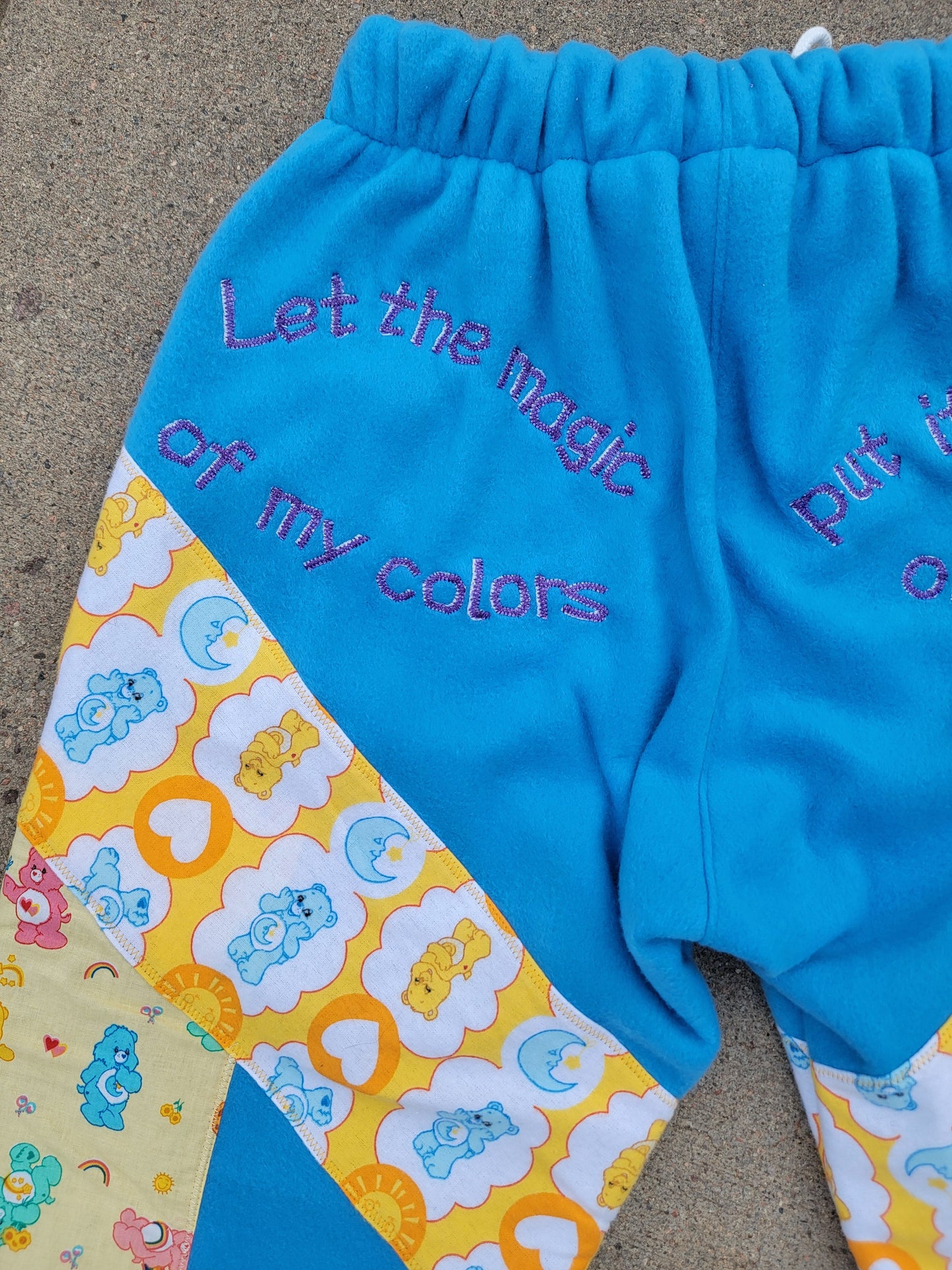 (M) CareBears Sweatpants - Nothing is as it Seams