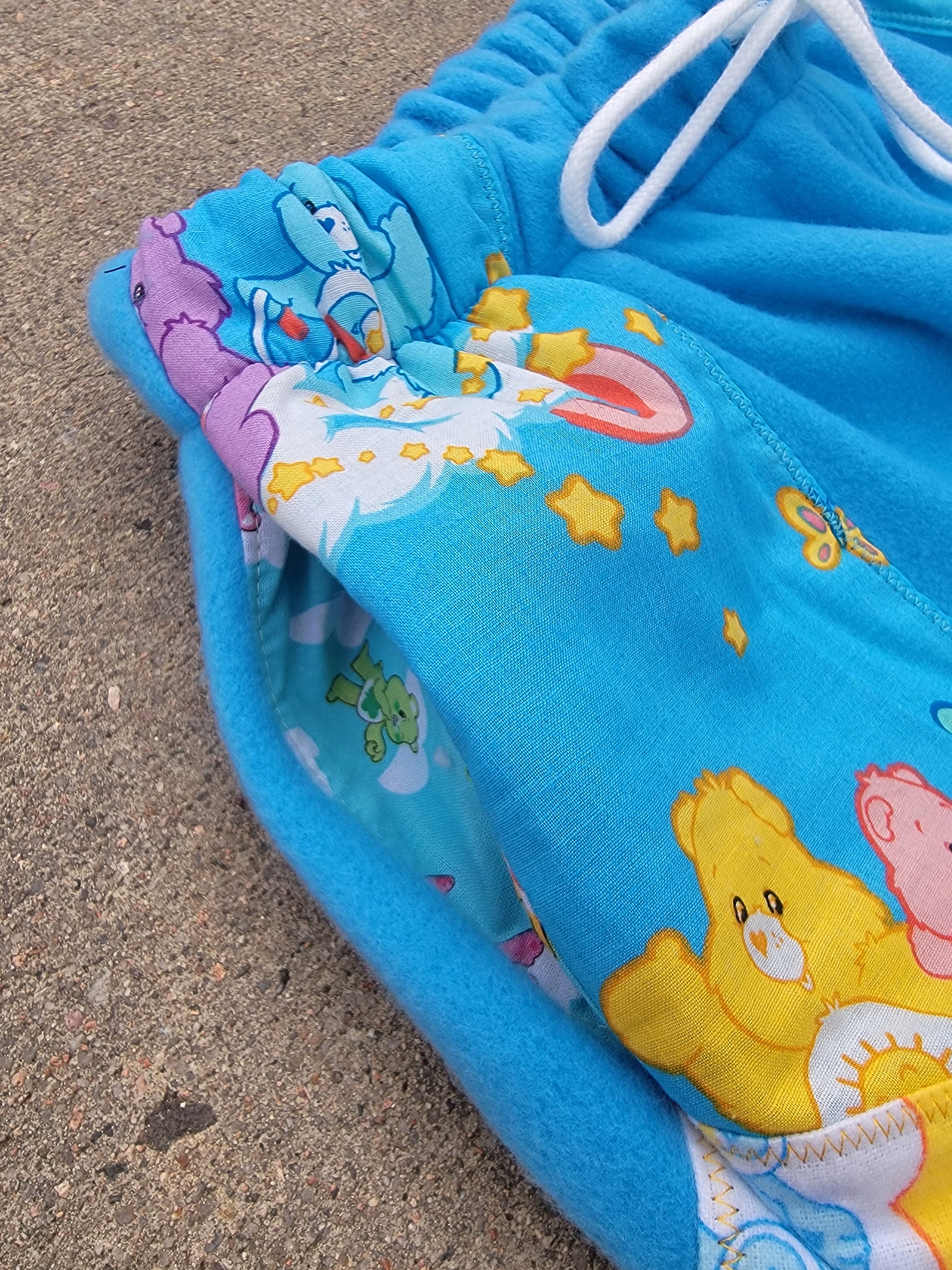 (M) CareBears Sweatpants - Nothing is as it Seams