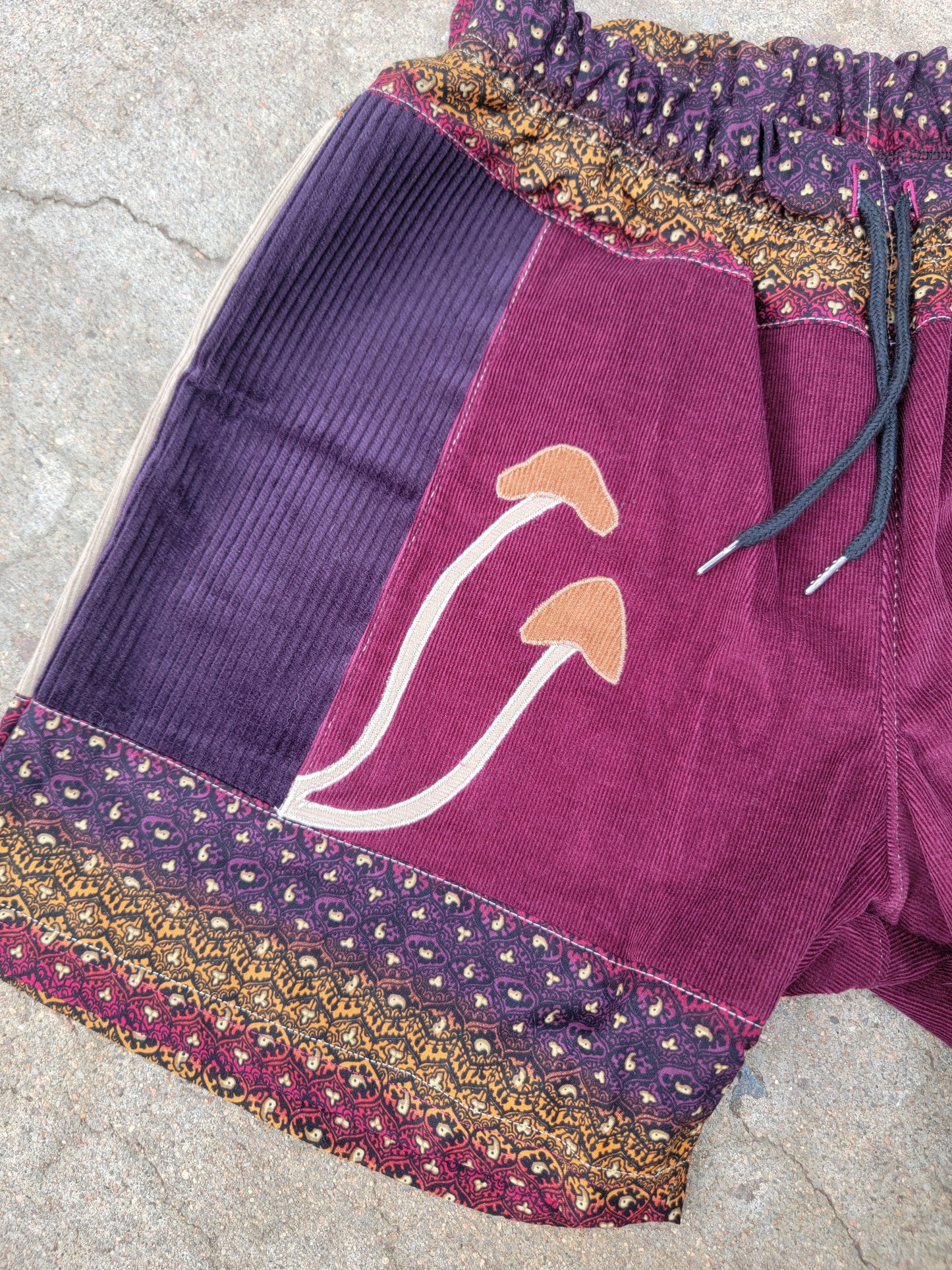 (M) Shroom Shorts - Nothing is as it Seams