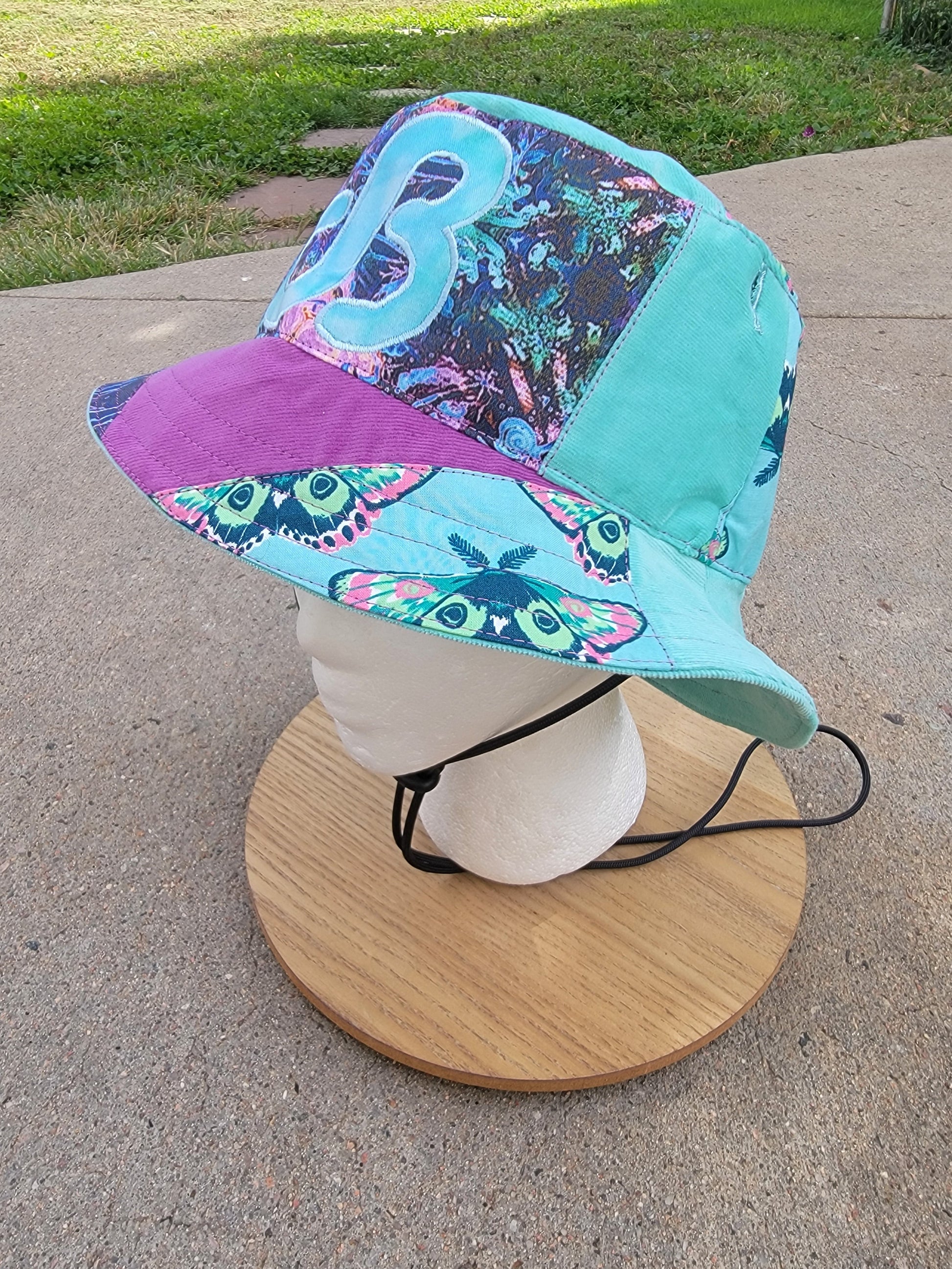 Minty Wings DB Bucket - Nothing is as it Seams