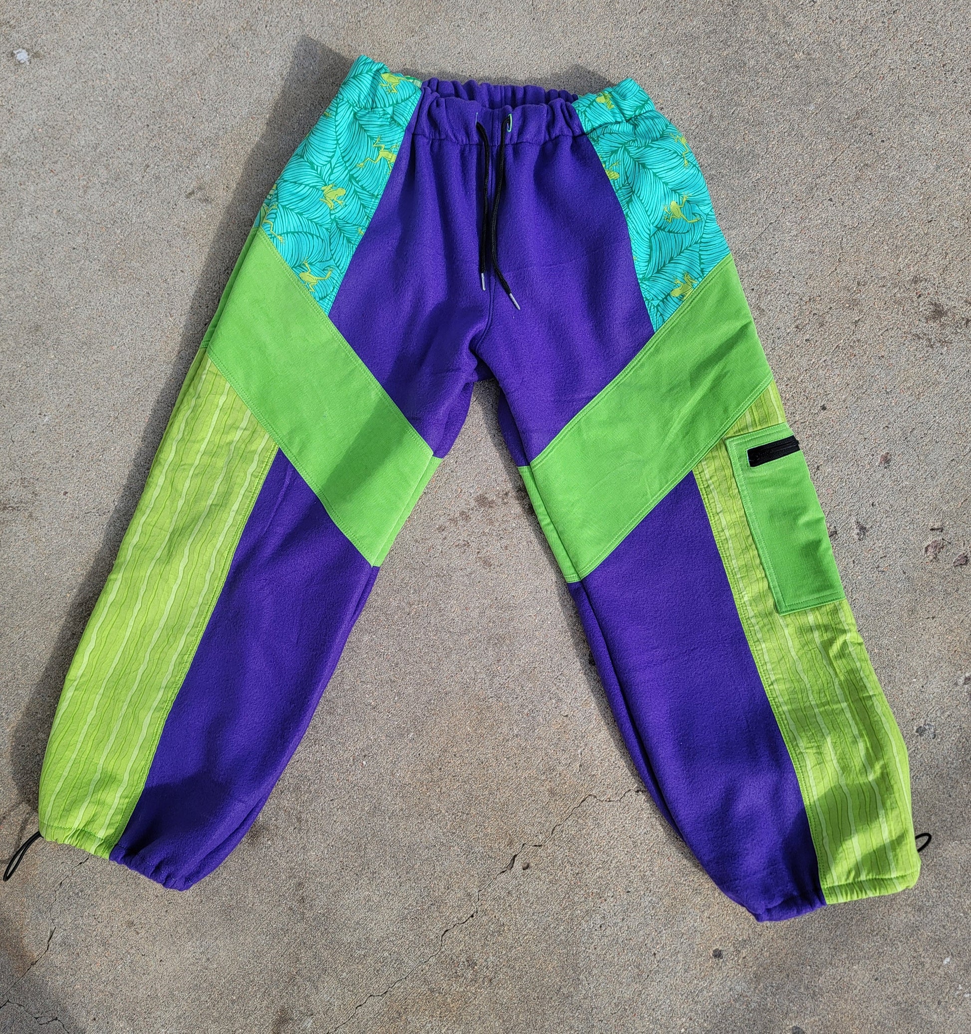 MTO Cargo Pants - Nothing is as it Seams
