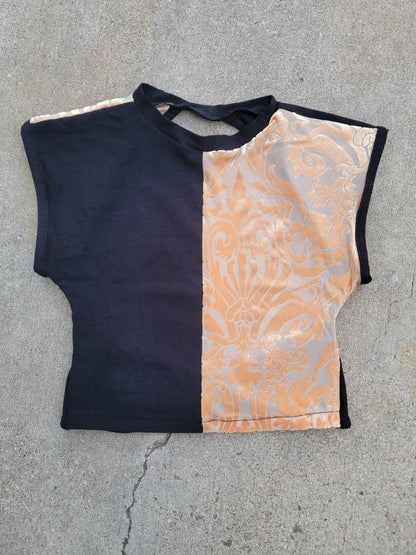 S Backless Tee - Nothing is as it Seams