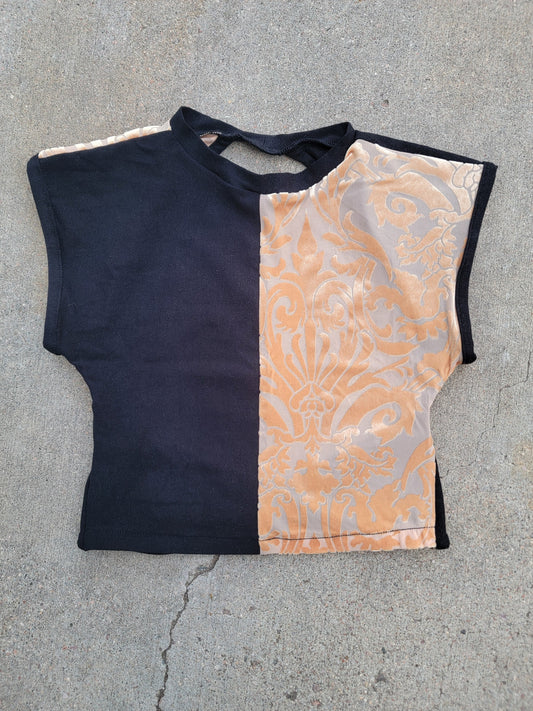 S Backless Tee - Nothing is as it Seams