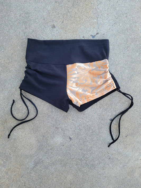 S Cinch Shorts - Nothing is as it Seams