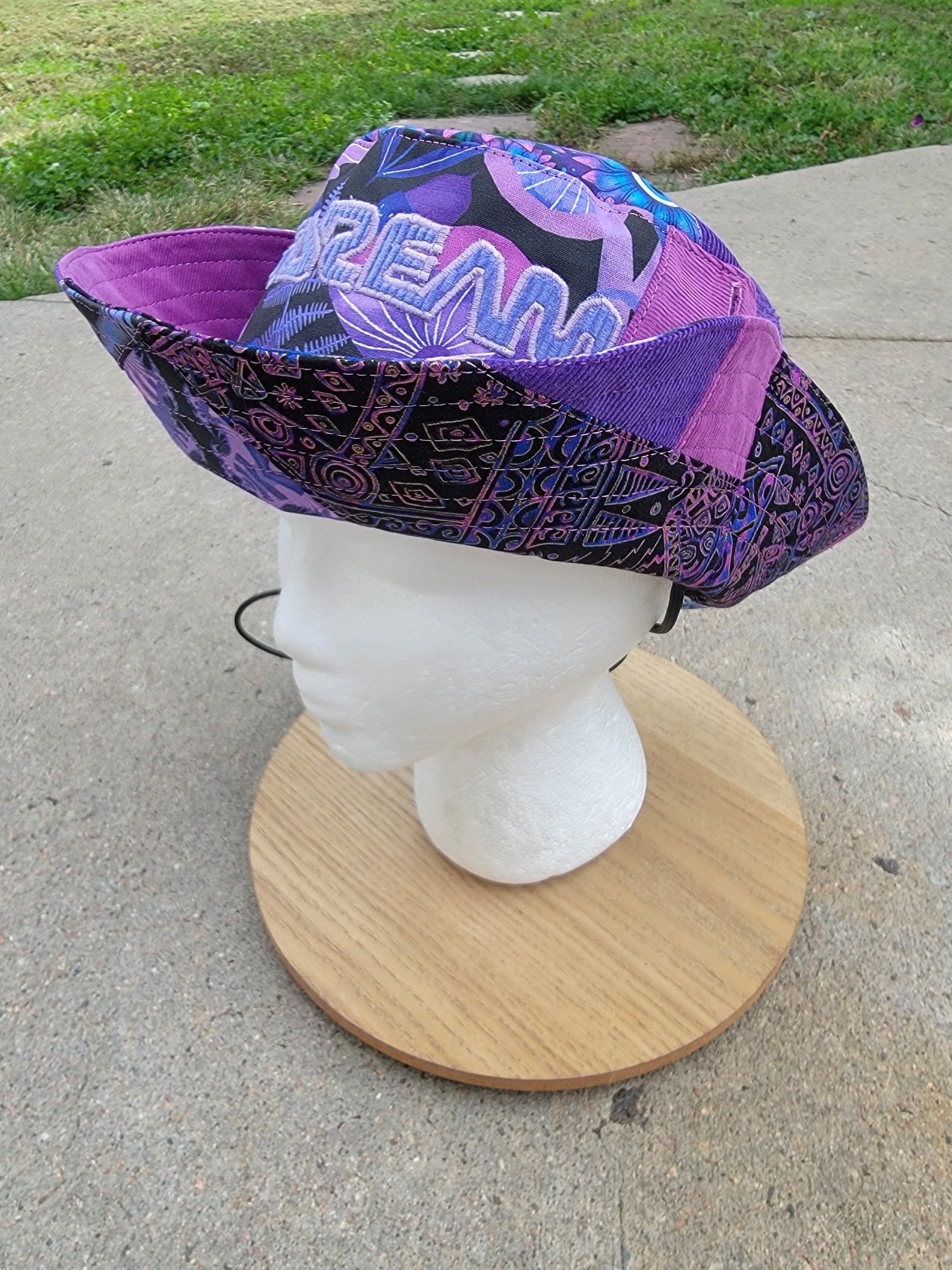 Shroomy Dreamer LSDREAM Boonie - Nothing is as it Seams