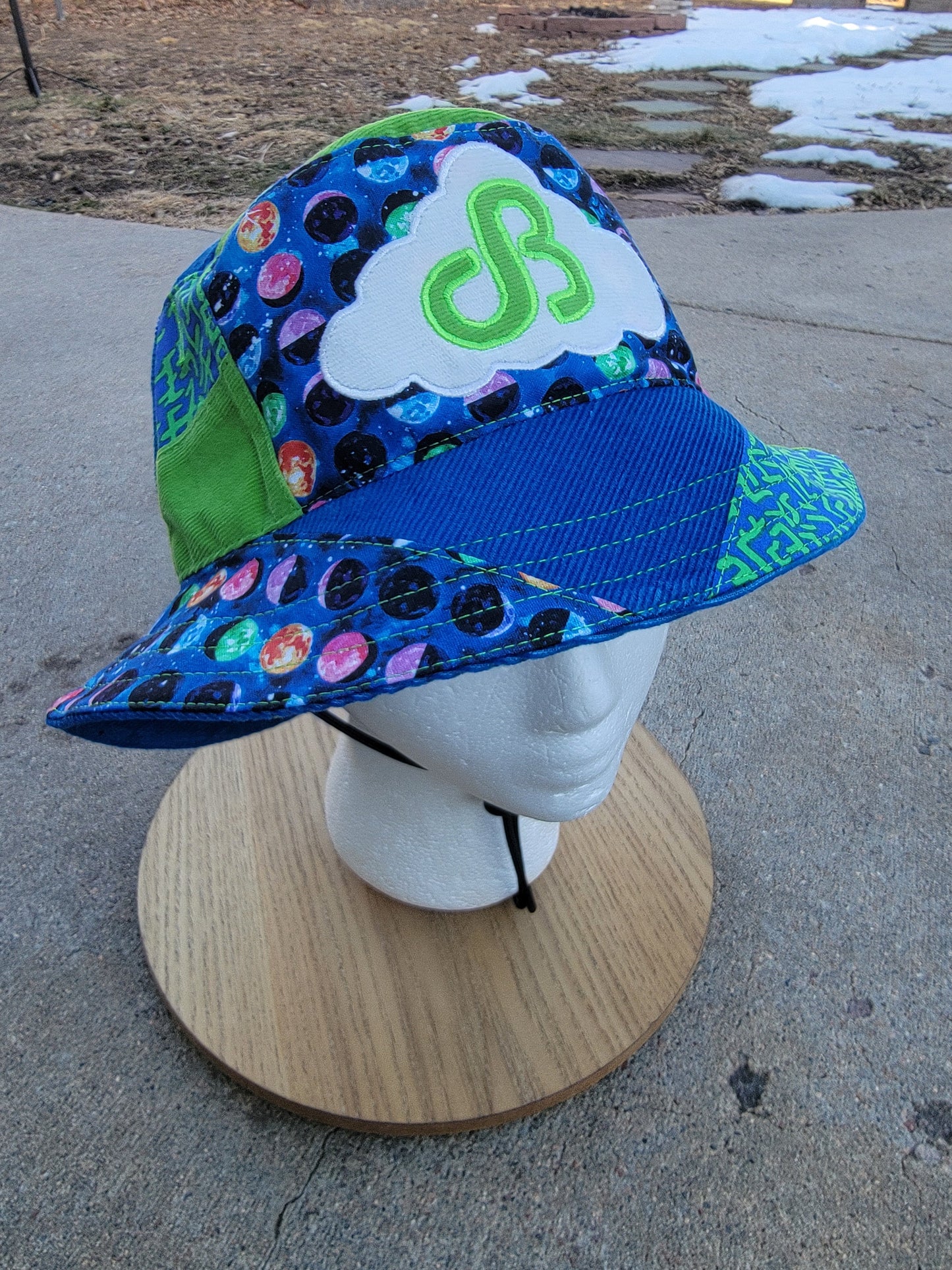 Space Cadet DB Bucket - Nothing is as it Seams