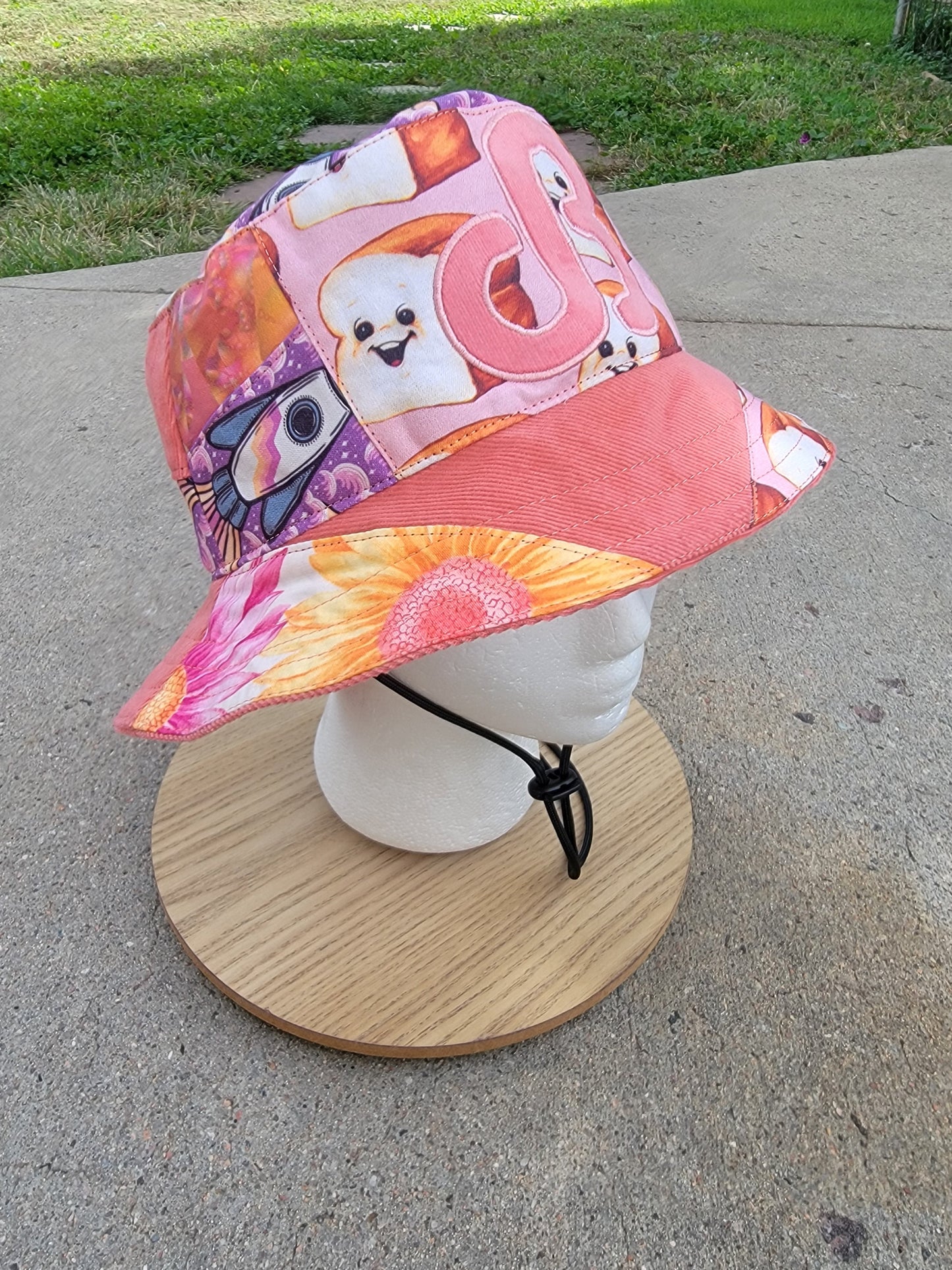 Toasty Sunrise DB Bucket - Nothing is as it Seams