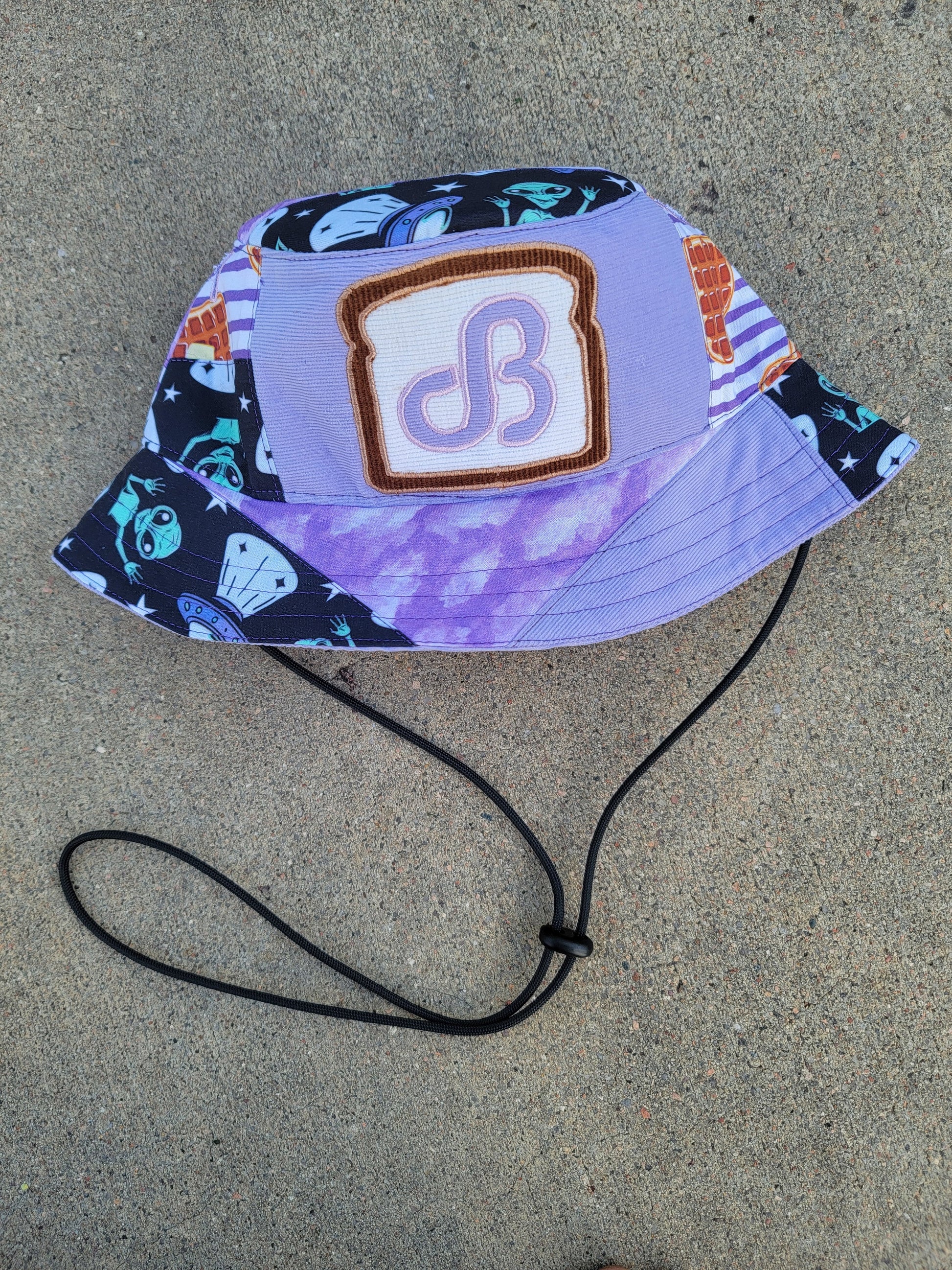 UFO's & Purple Clouds DB Bucket - Nothing is as it Seams