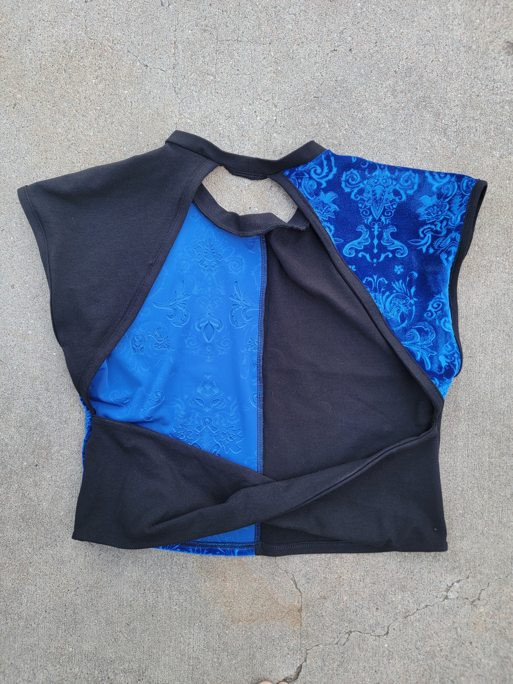 XL Backless Tee - Nothing is as it Seams
