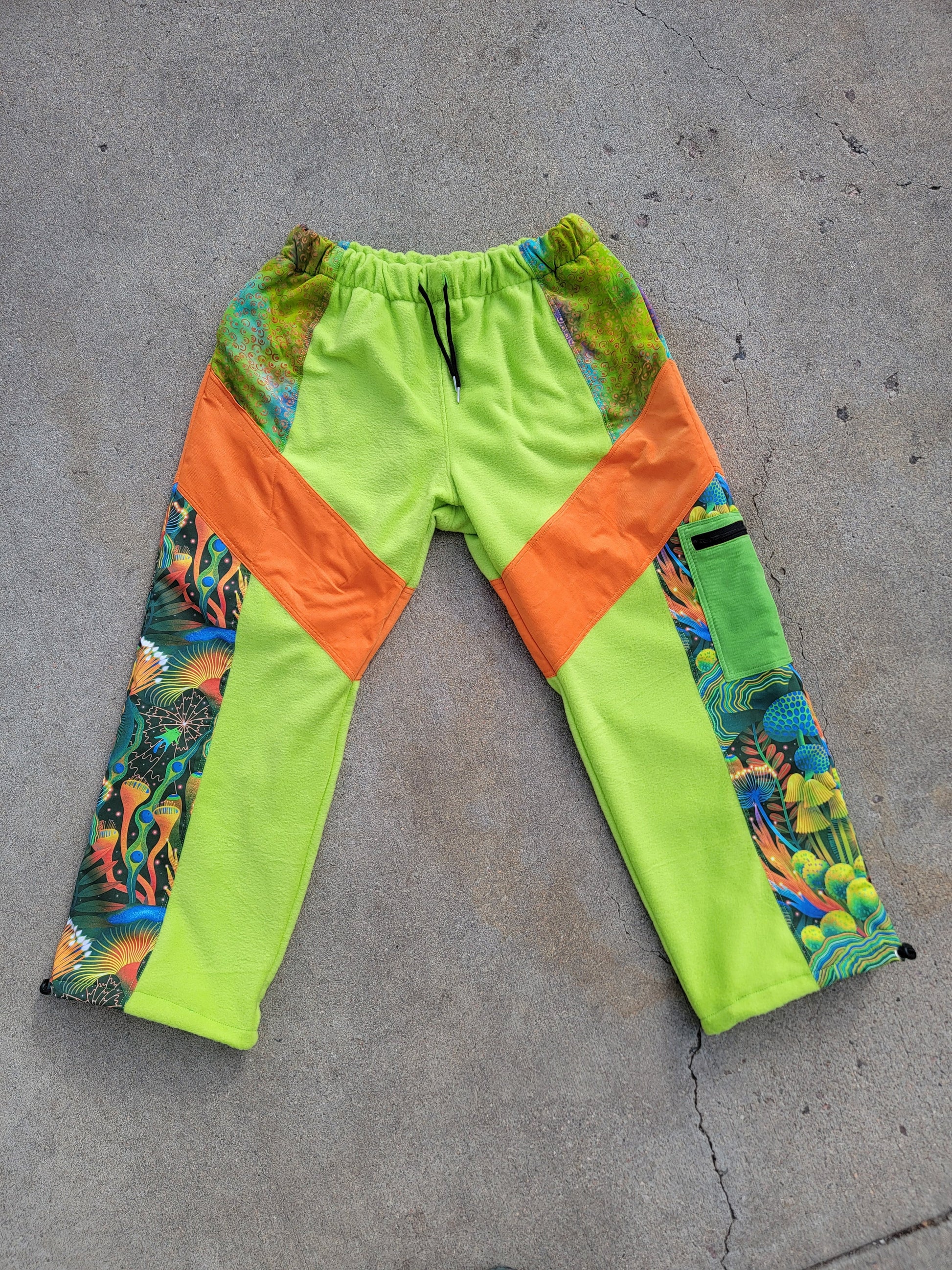 XL Patchwork Cargo Sweats - Nothing is as it Seams