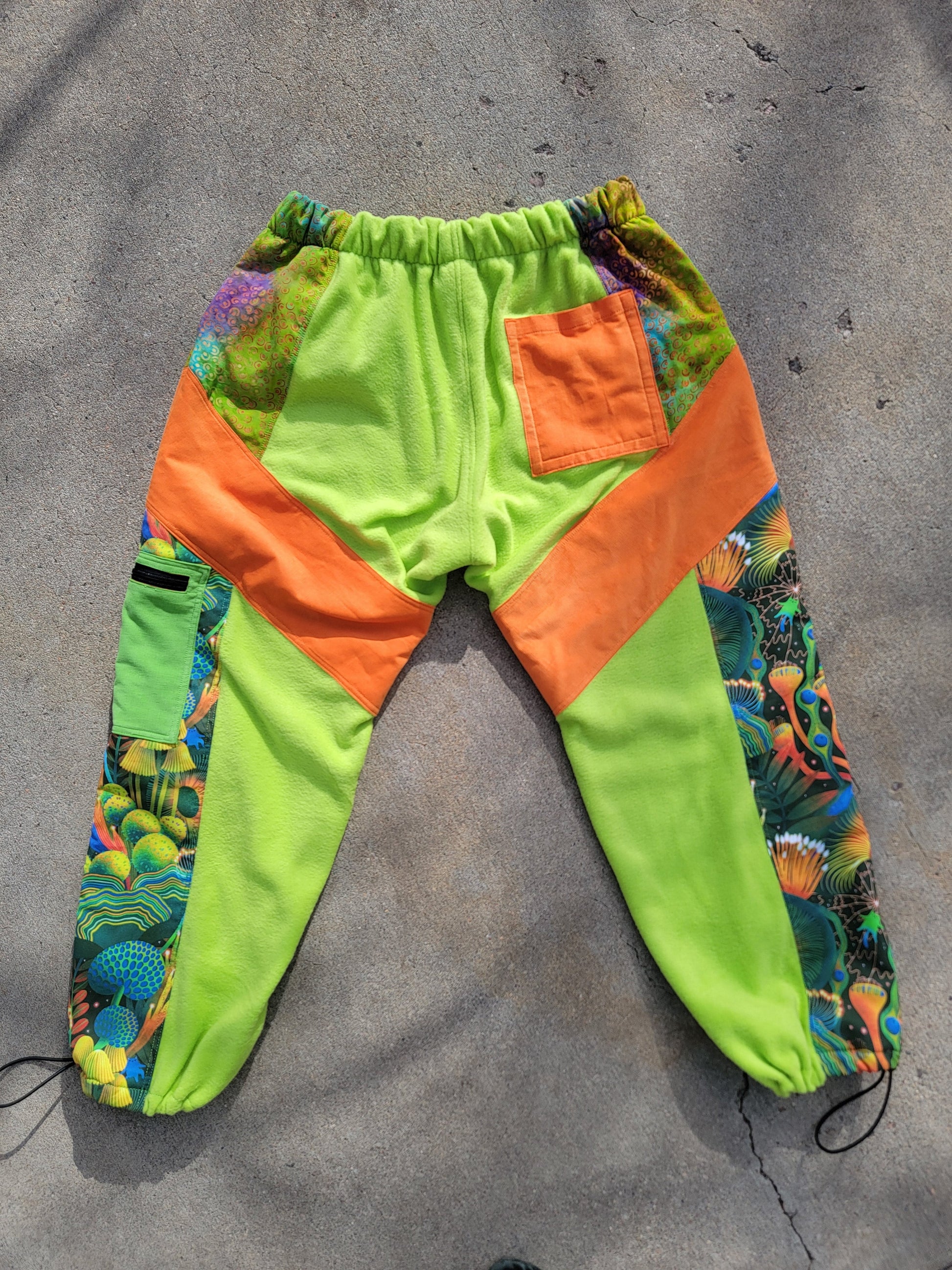 XL Patchwork Cargo Sweats - Nothing is as it Seams